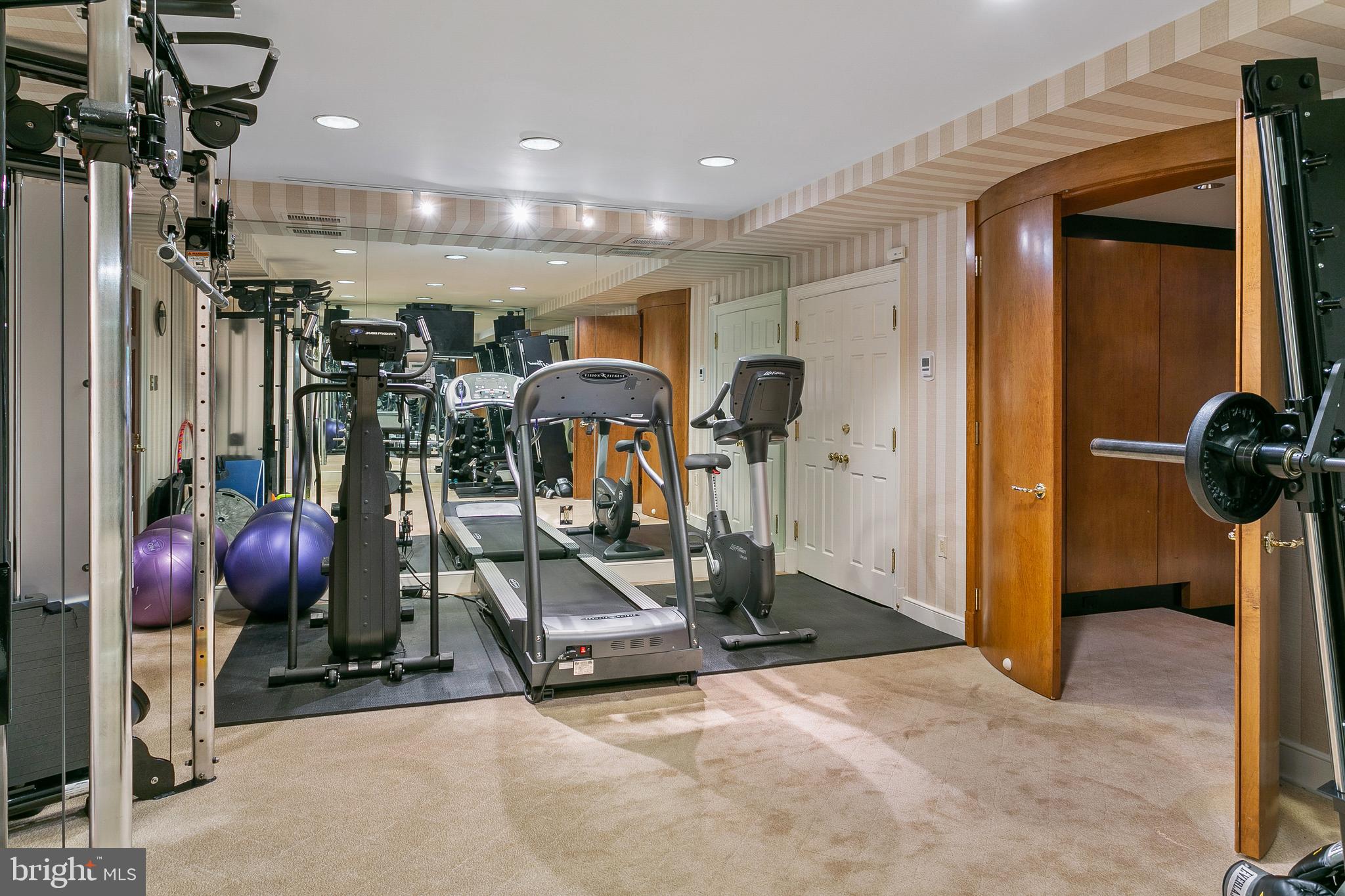 WESLEY HEIGHTS - Residential
