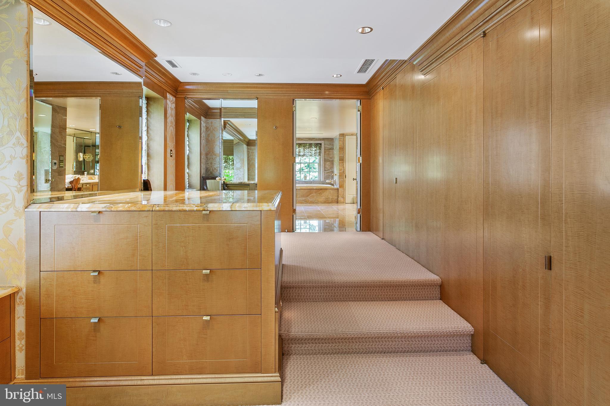WESLEY HEIGHTS - Residential