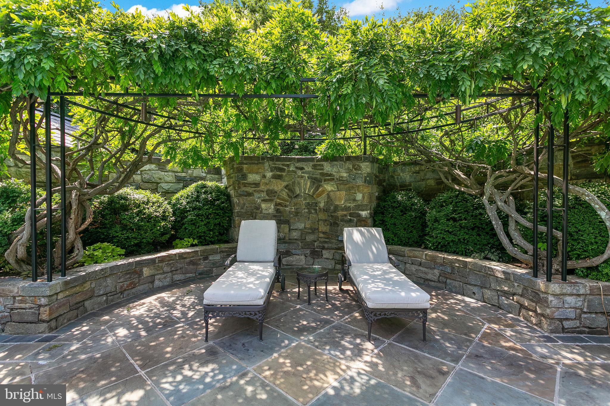 WESLEY HEIGHTS - Residential