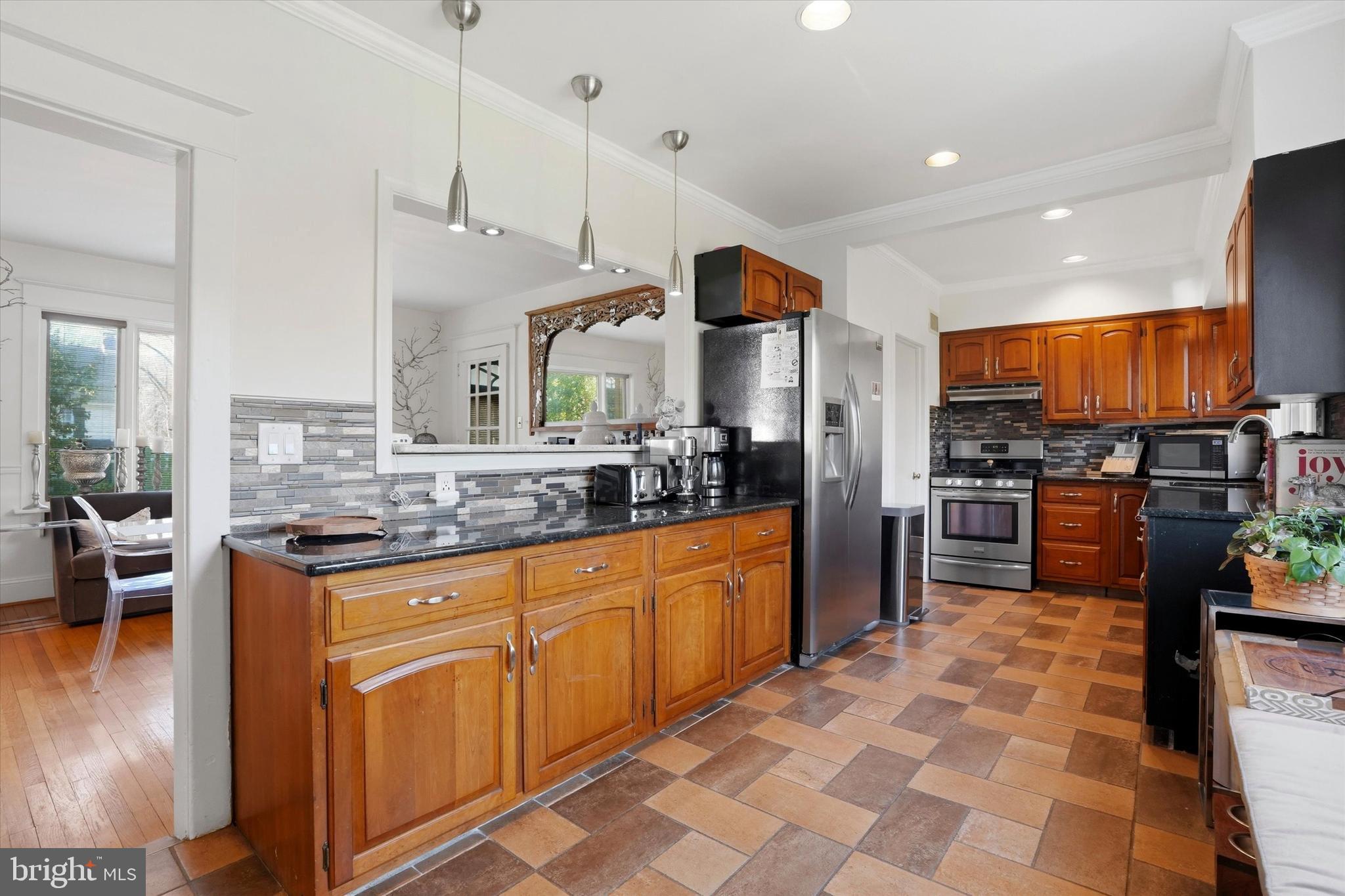 JENKINTOWN - Residential