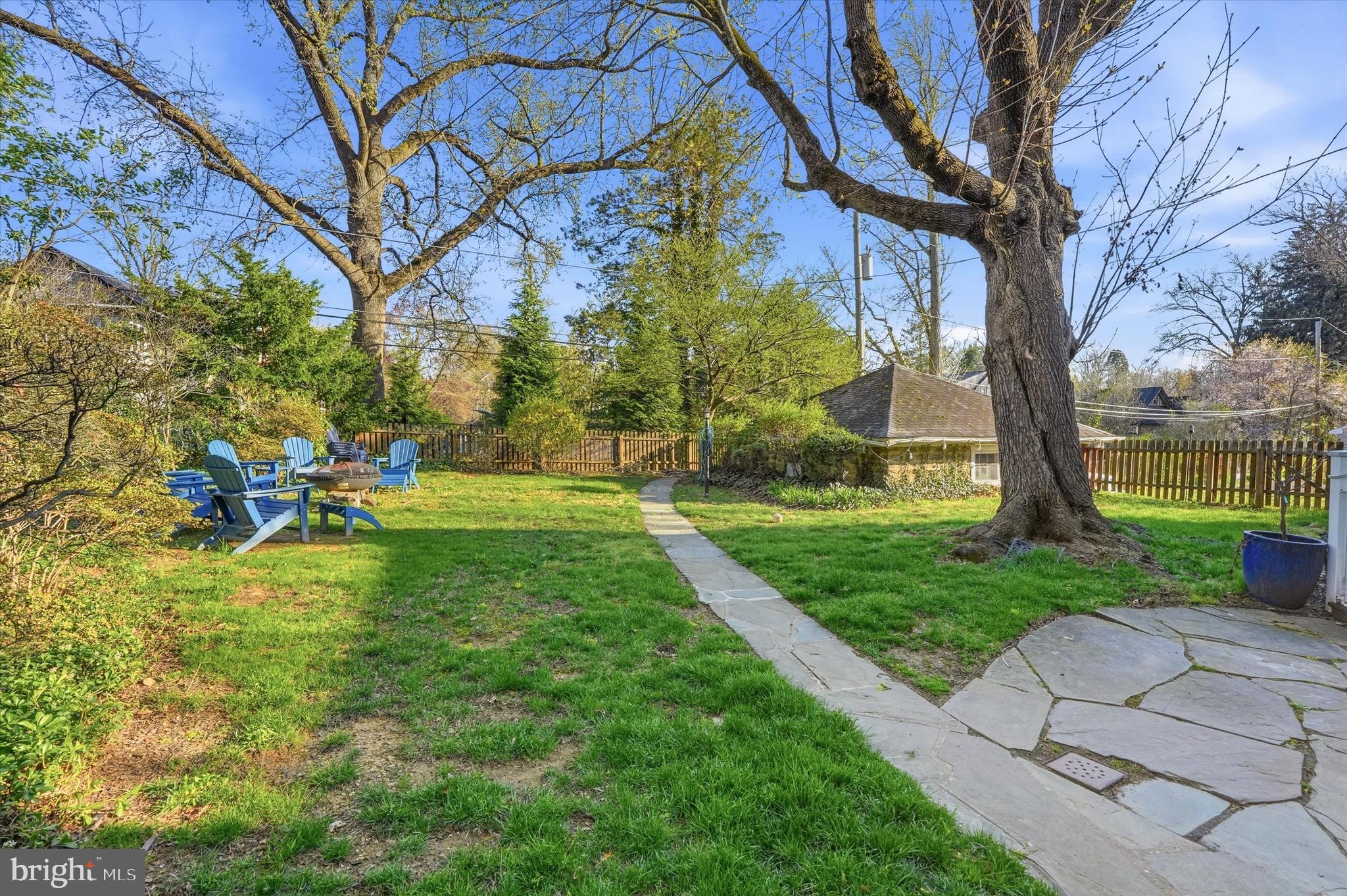 JENKINTOWN - Residential