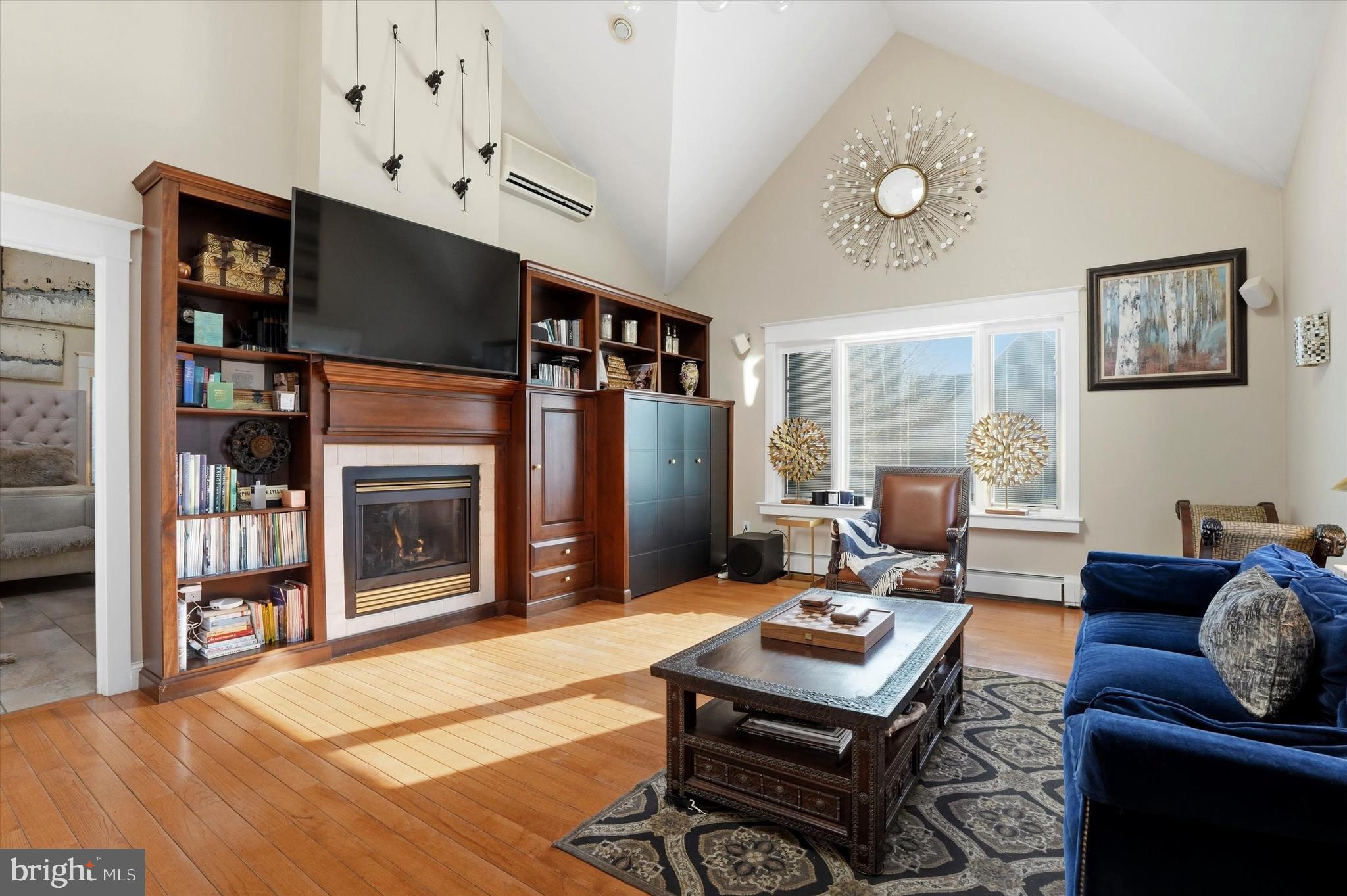 JENKINTOWN - Residential