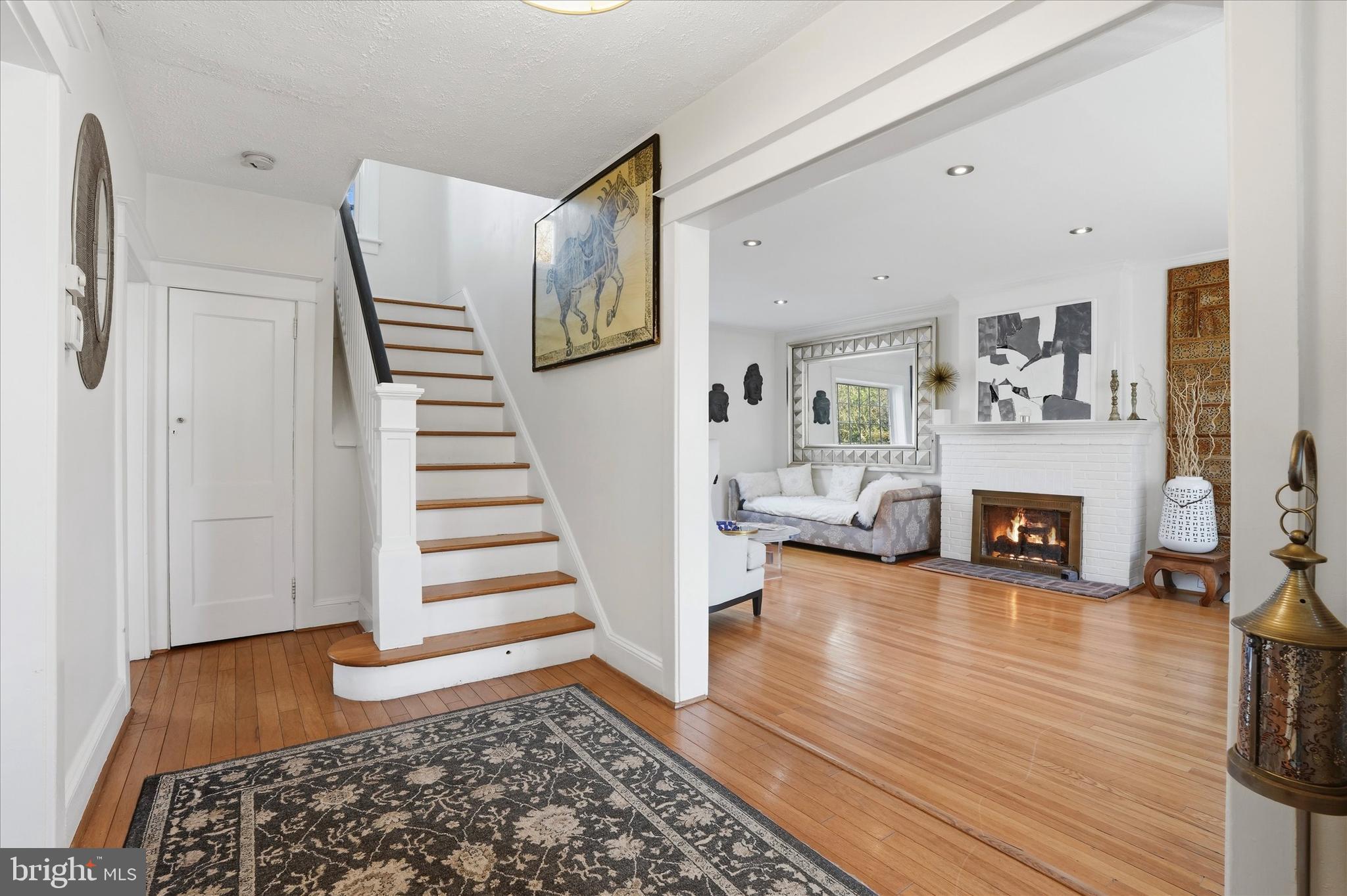 JENKINTOWN - Residential