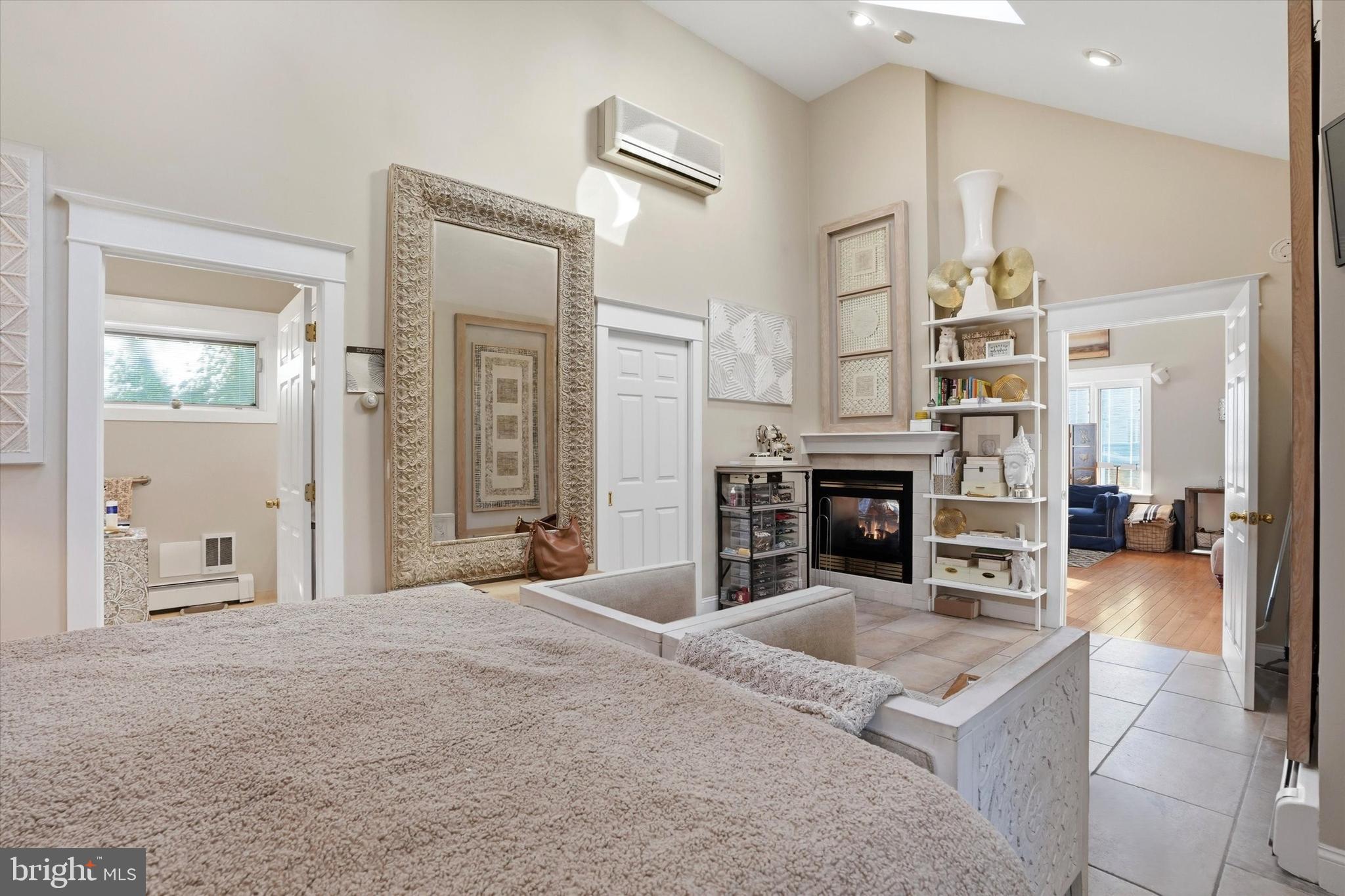 JENKINTOWN - Residential