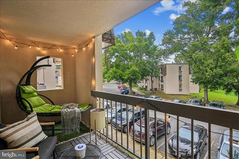 Photo of 3803 Laramie Place #122E, ALEXANDRIA, VA 22309 (MLS # VAFX2328140)