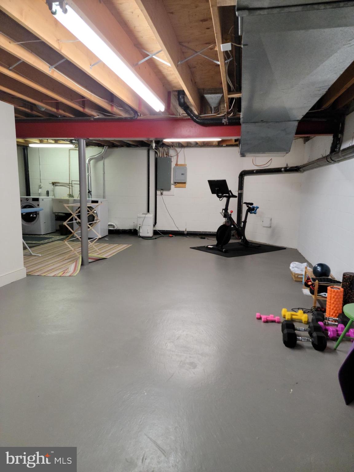 THACHER CT - Residential Lease