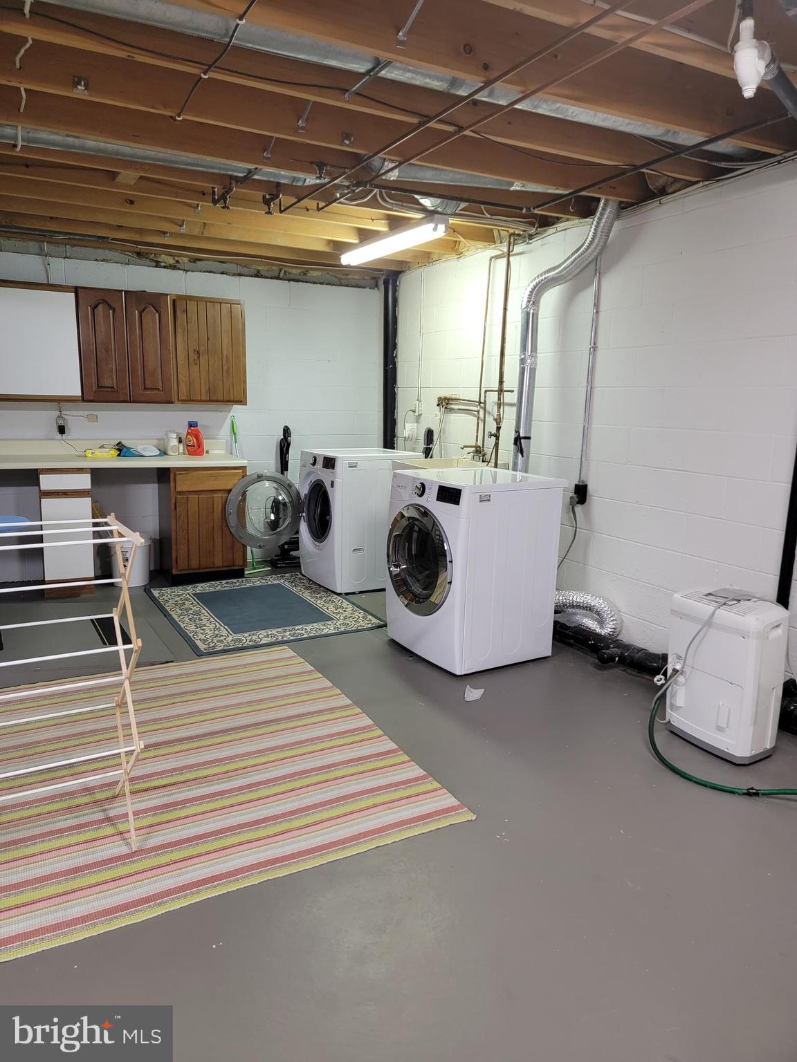 THACHER CT - Residential Lease