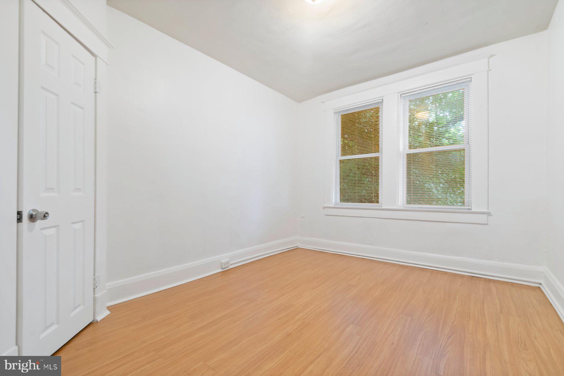 WINCHESTER - Residential