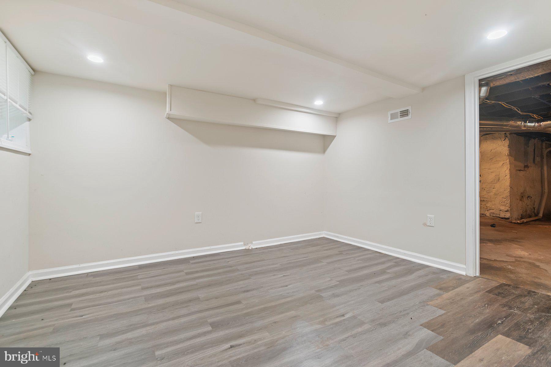 WINCHESTER - Residential