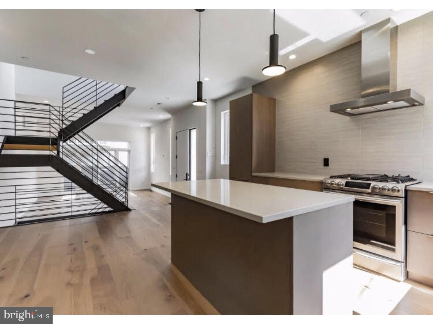 POINT BREEZE - Residential