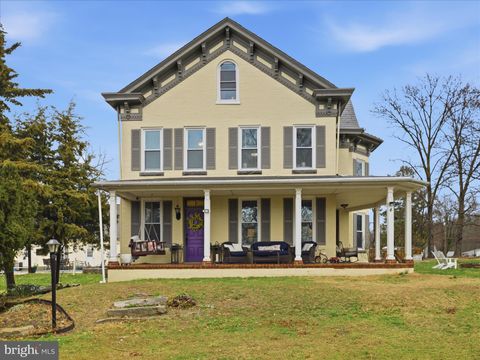 14147 LOWER EDGEMONT RD WAYNESBORO PA 17268