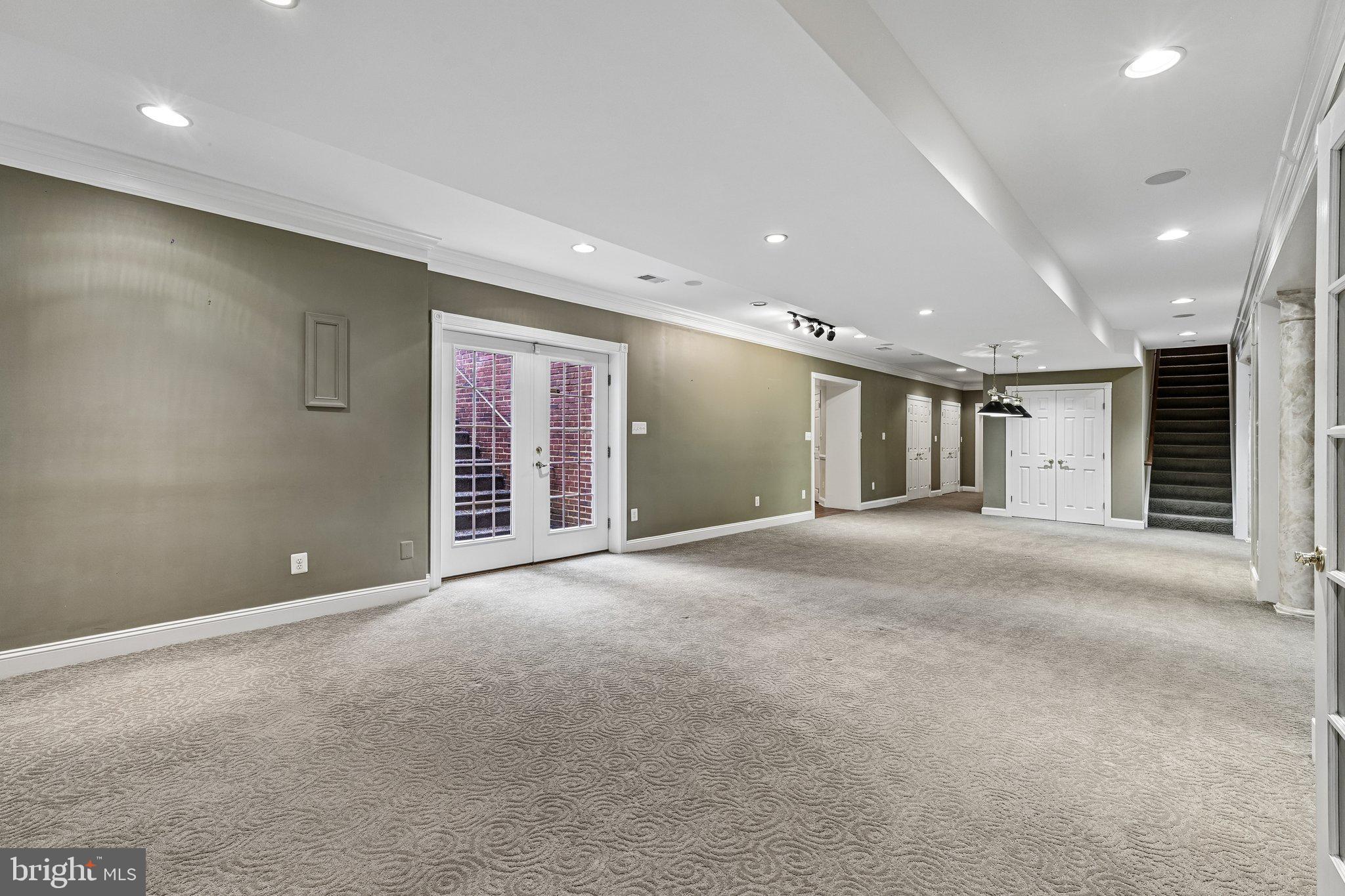 BELMONT COUNTRY CLUB - Residential