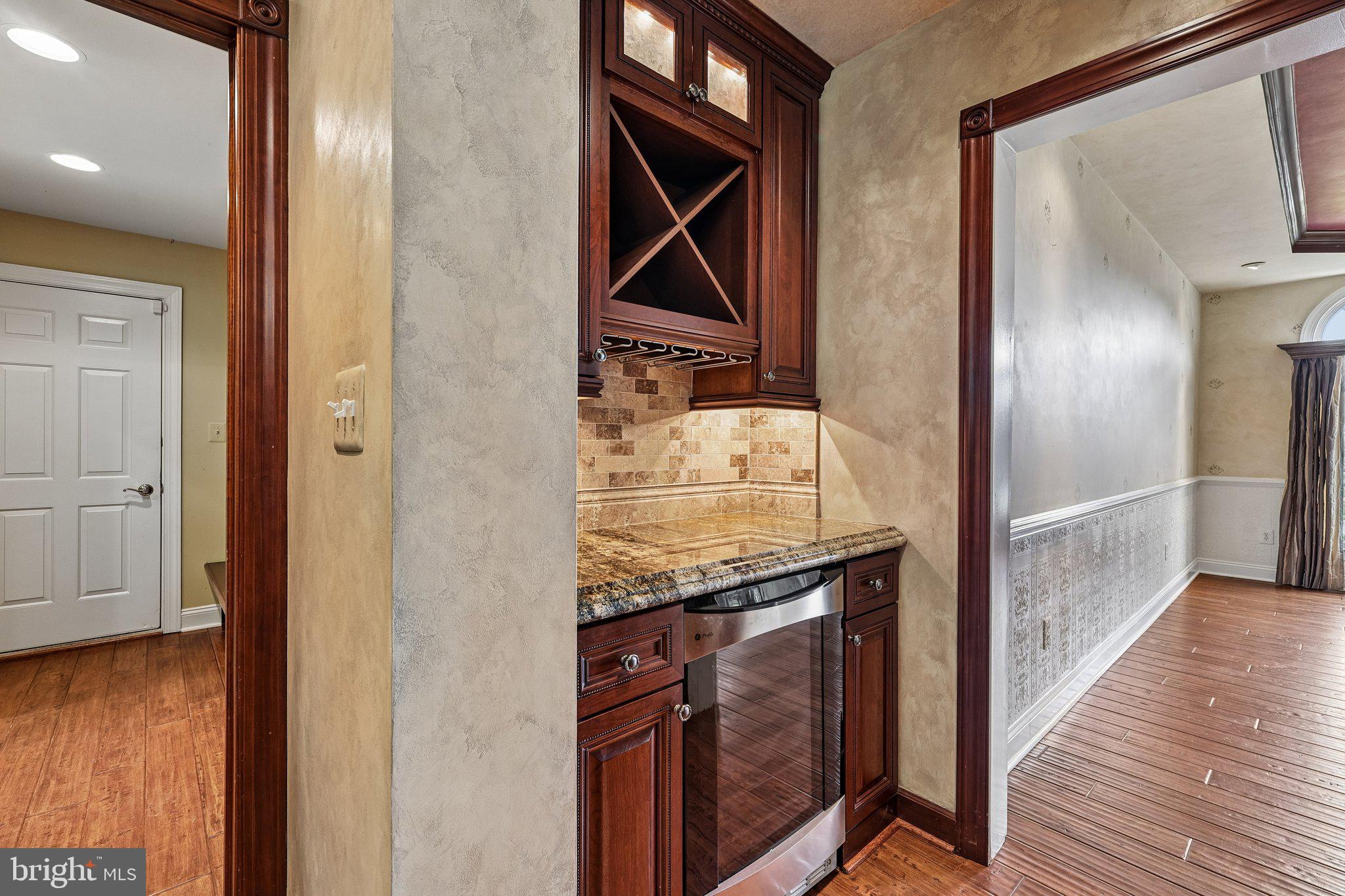 BELMONT COUNTRY CLUB - Residential