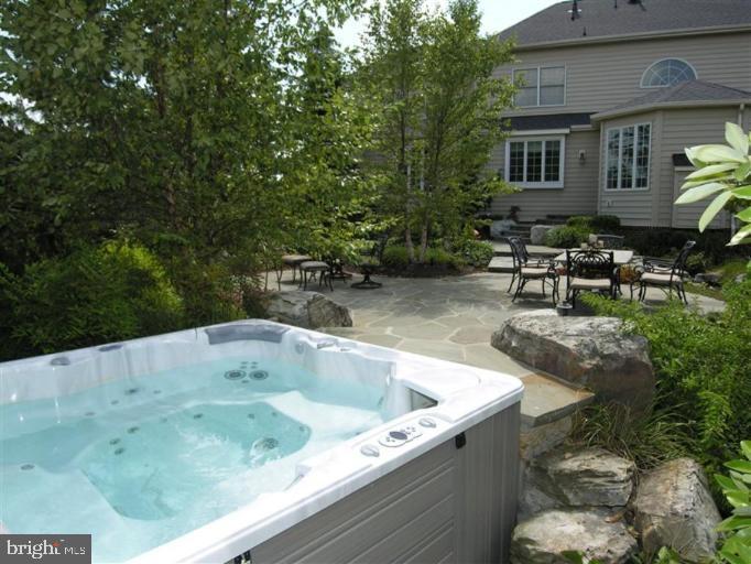 BELMONT COUNTRY CLUB - Residential