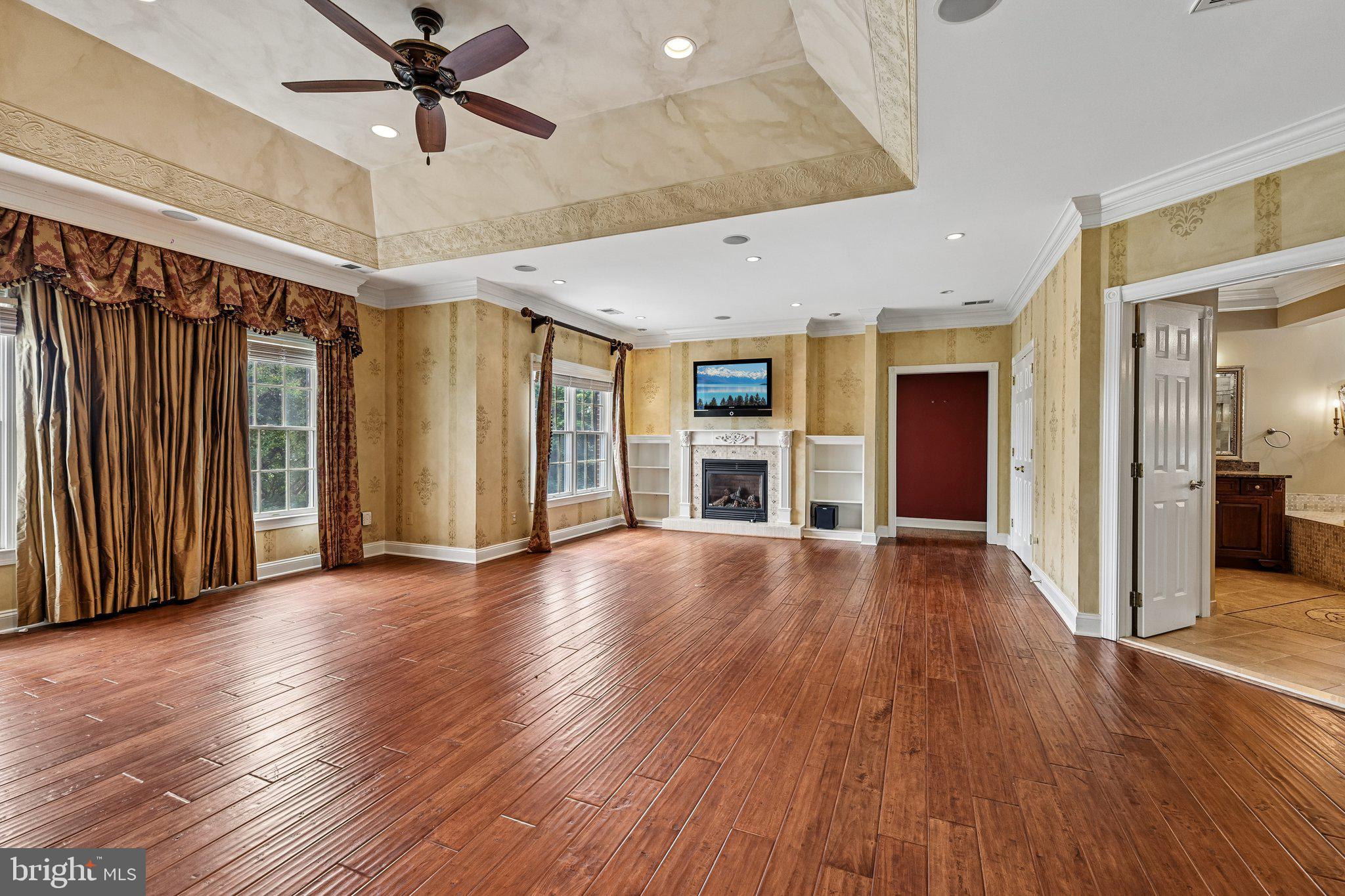 BELMONT COUNTRY CLUB - Residential