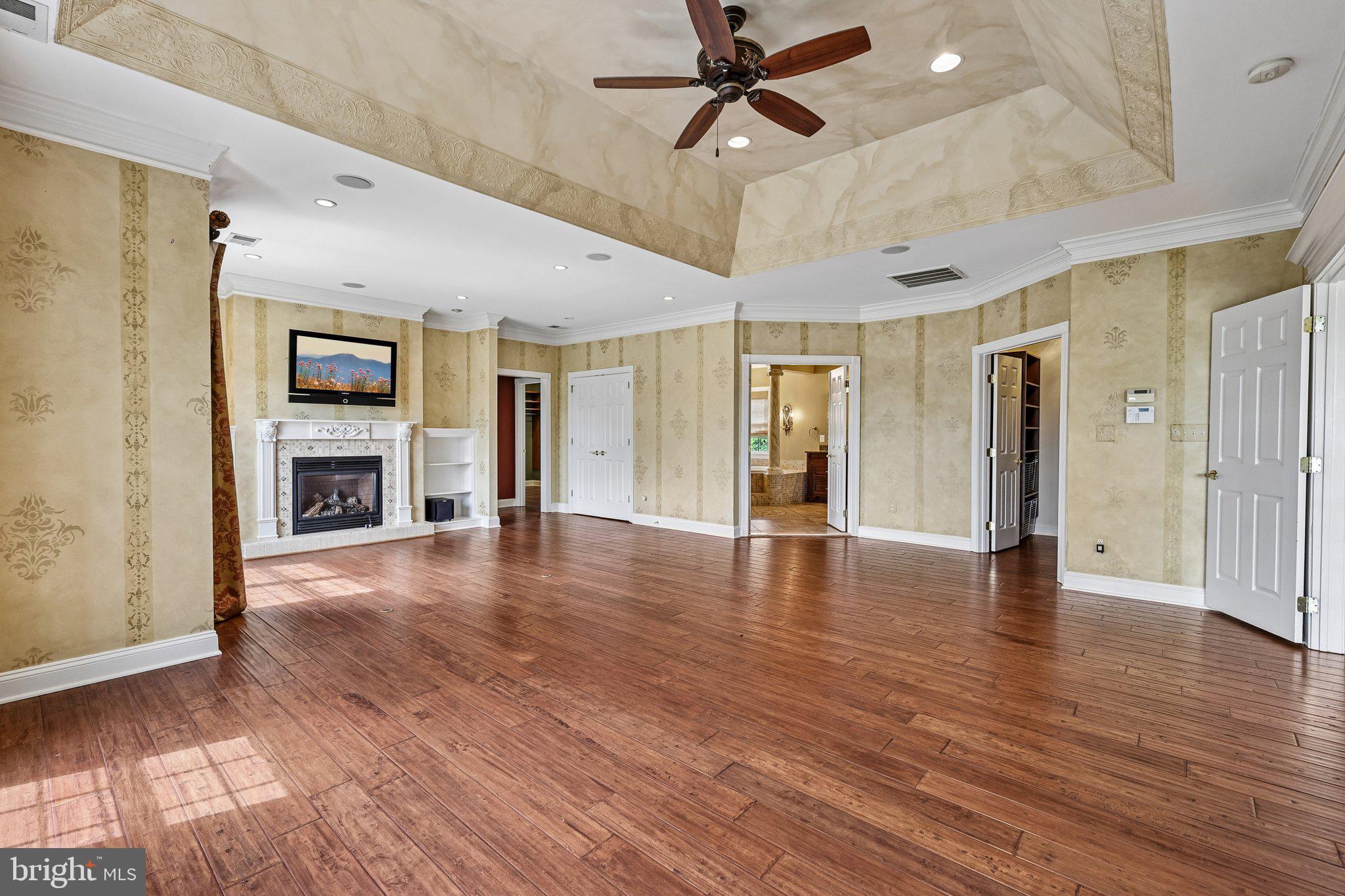 BELMONT COUNTRY CLUB - Residential