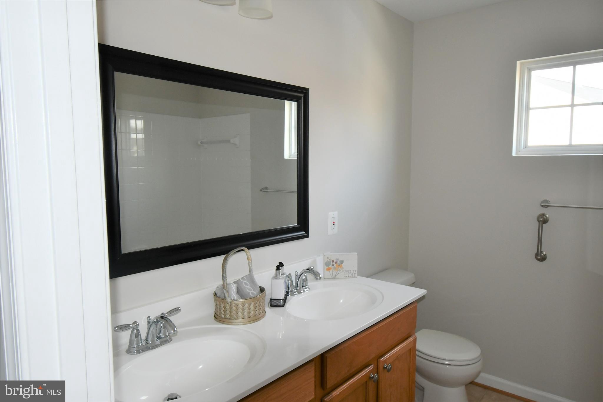 WAYSIDE VILLAGE - Residential Lease