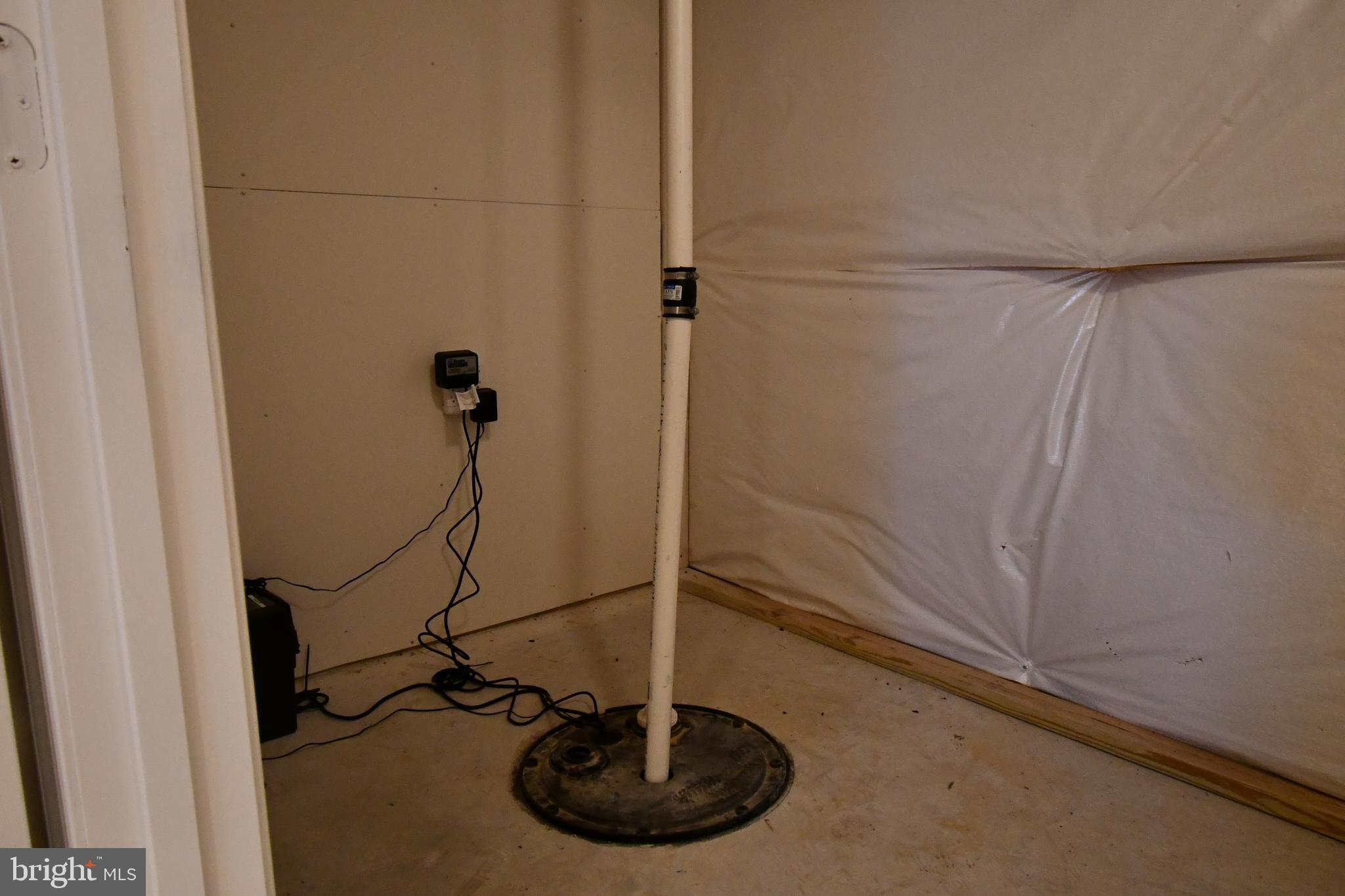 WAYSIDE VILLAGE - Residential Lease