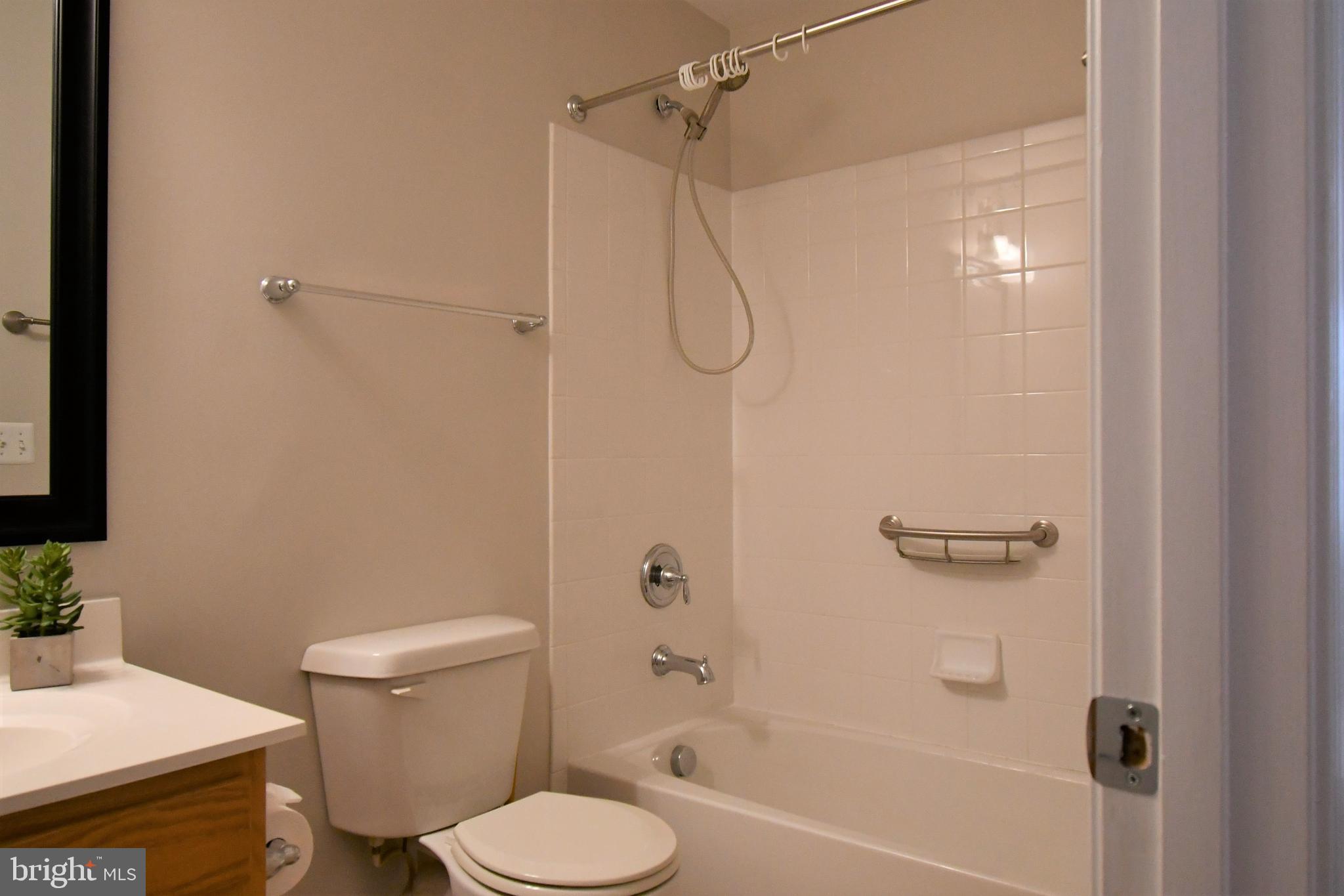 WAYSIDE VILLAGE - Residential Lease