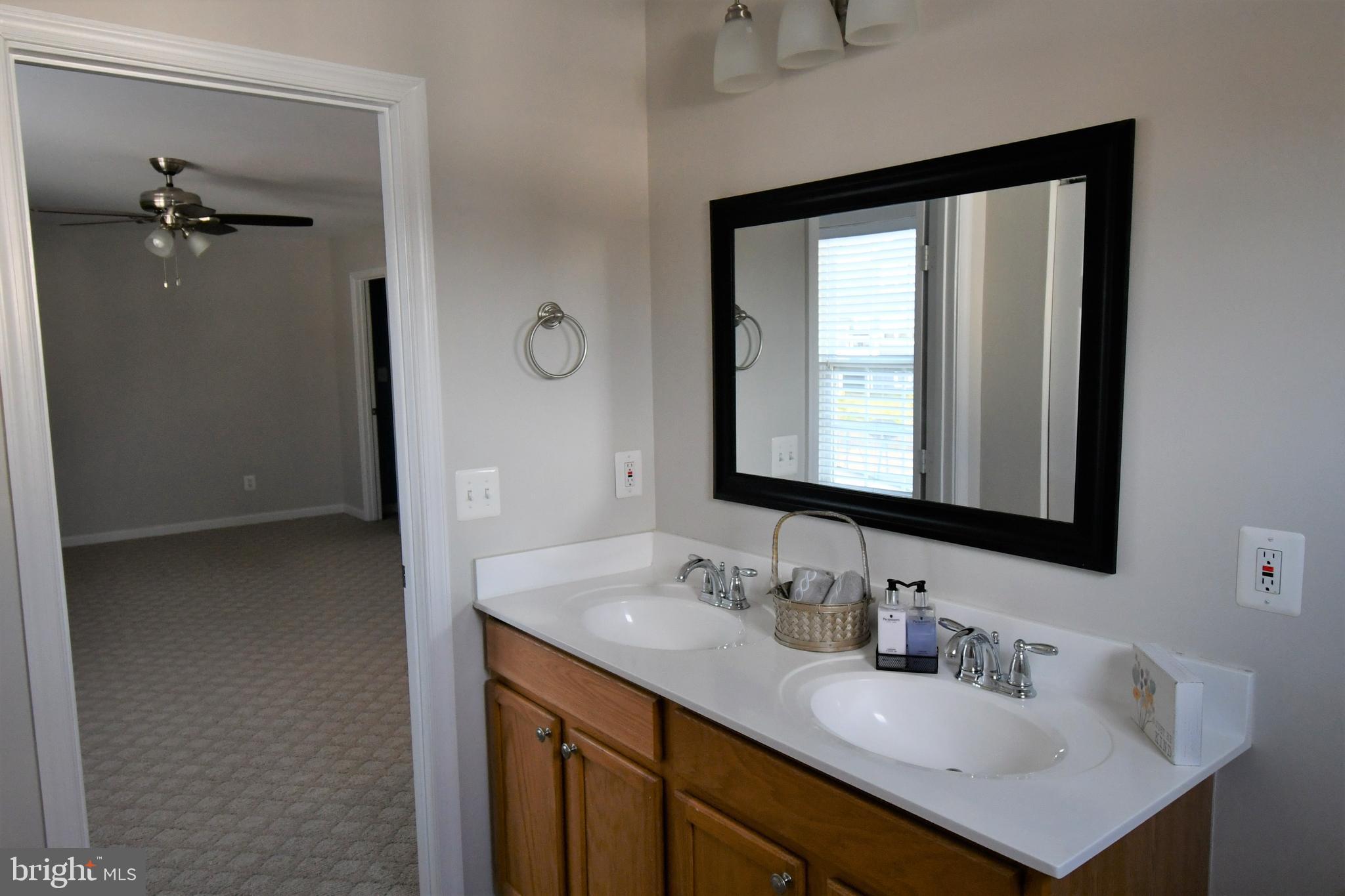 WAYSIDE VILLAGE - Residential Lease