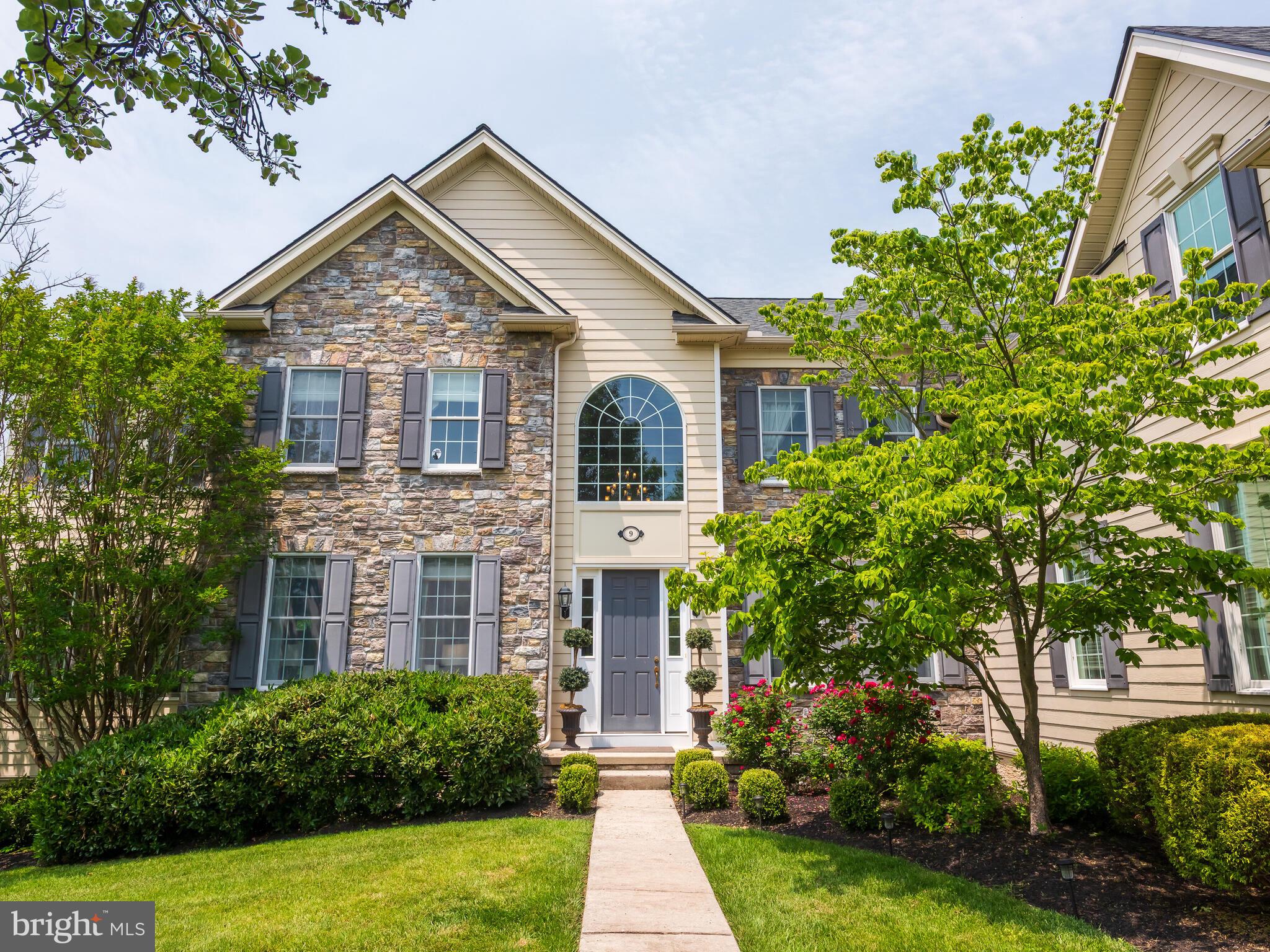 9 GOLDFINCH CIRCLE