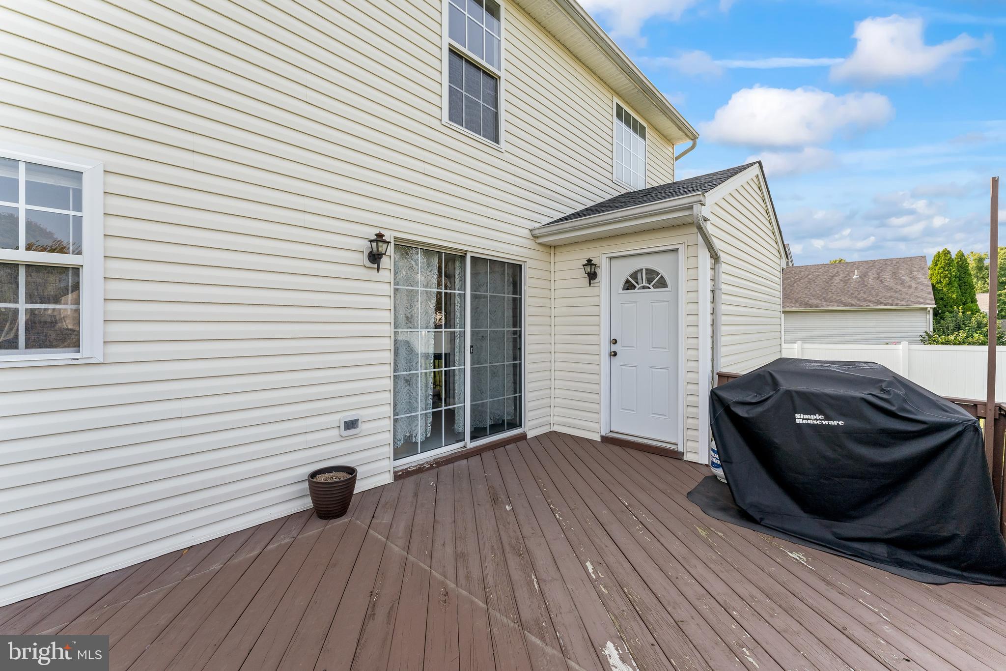 MAPLE GROVE - Residential