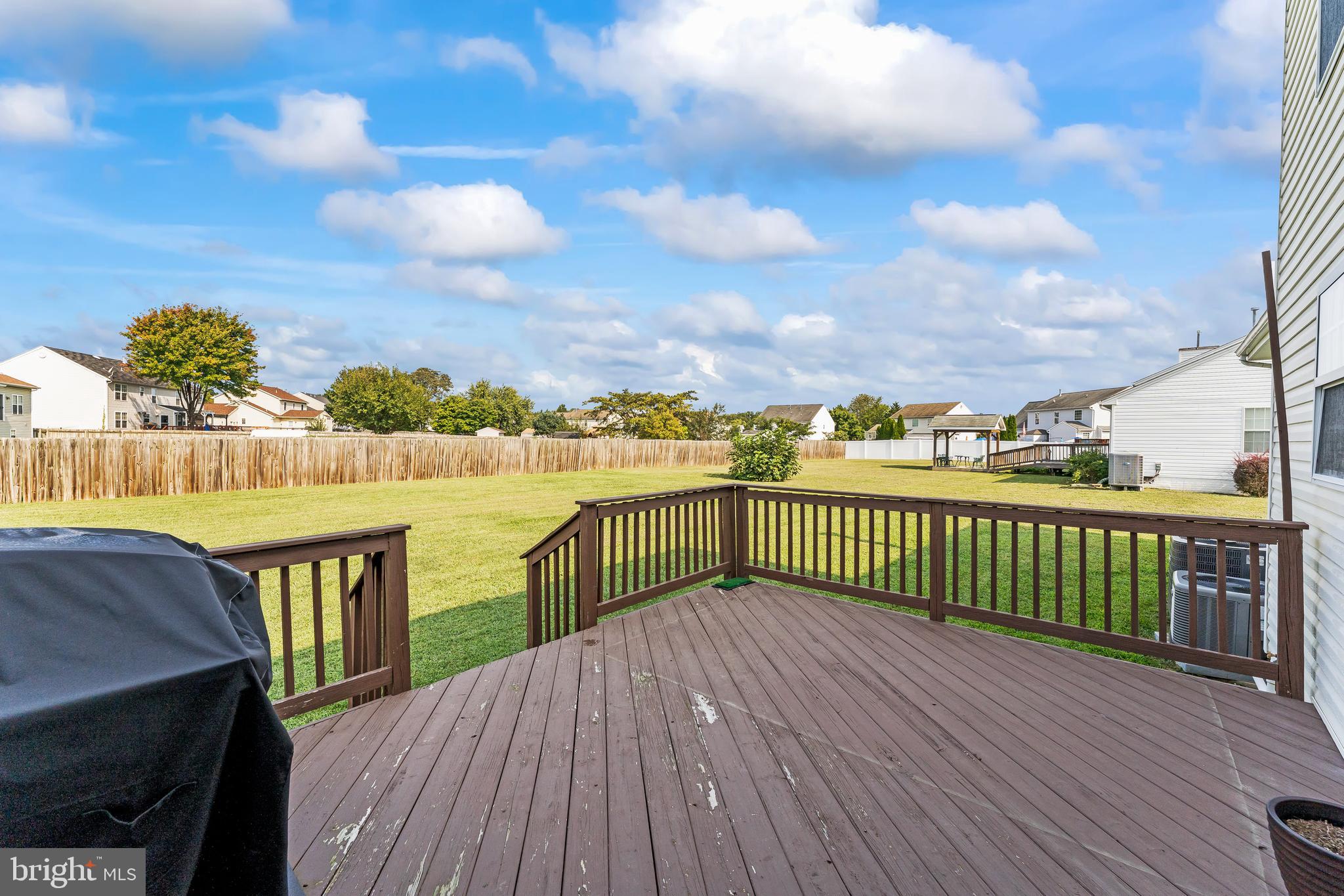 MAPLE GROVE - Residential