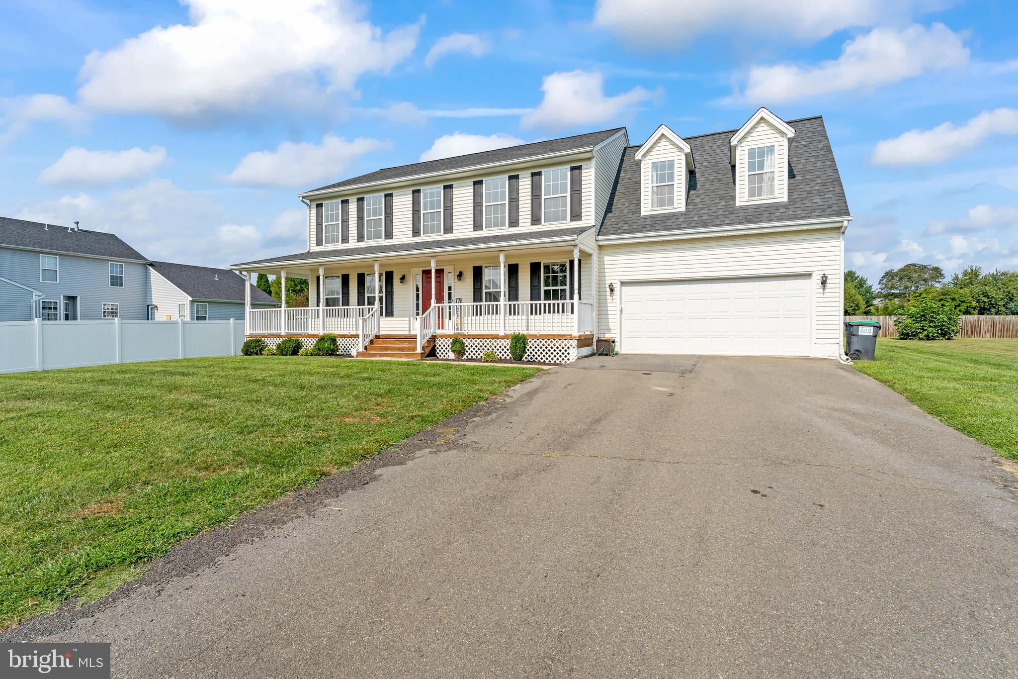 MAPLE GROVE - Residential