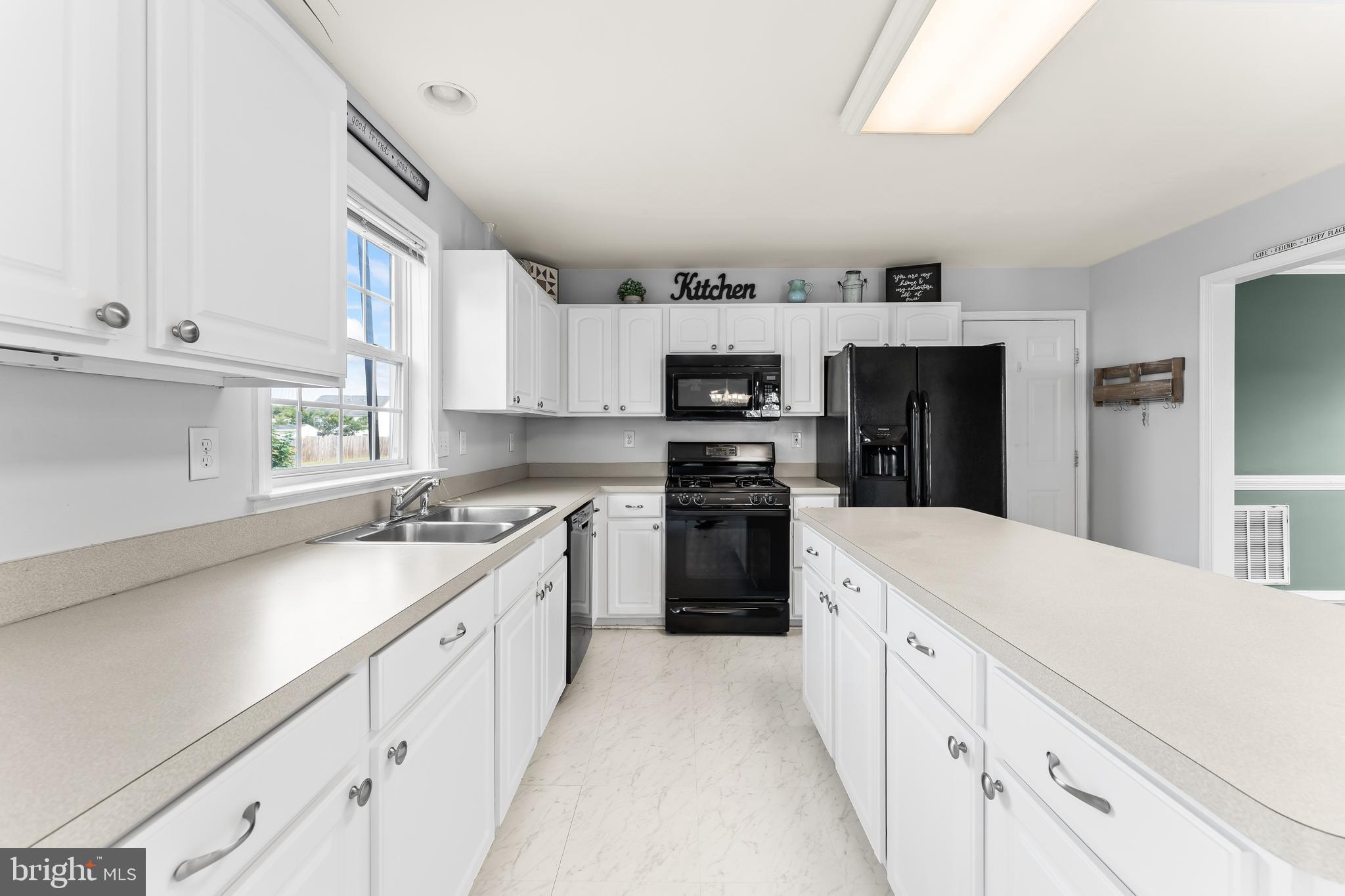 MAPLE GROVE - Residential