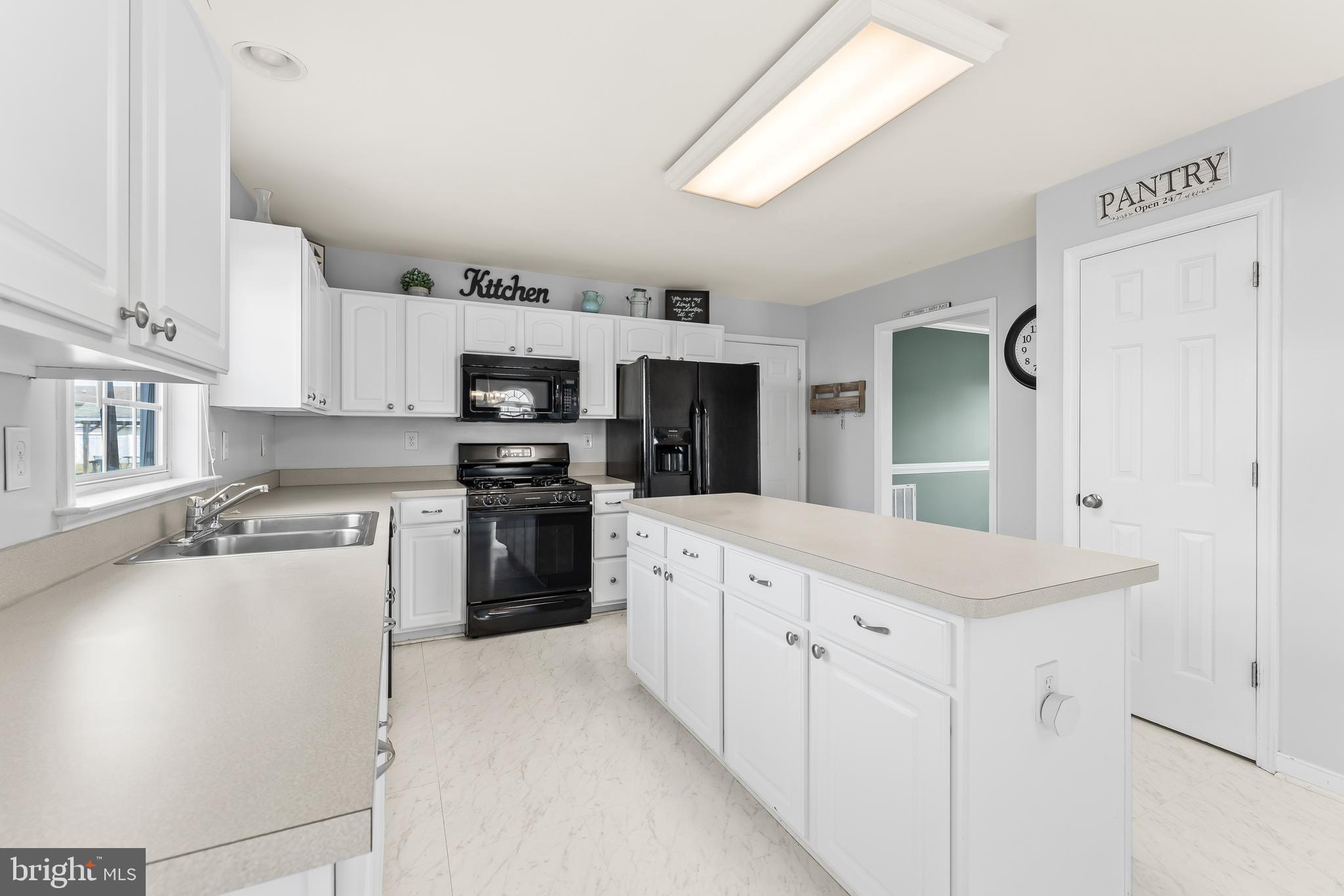 MAPLE GROVE - Residential