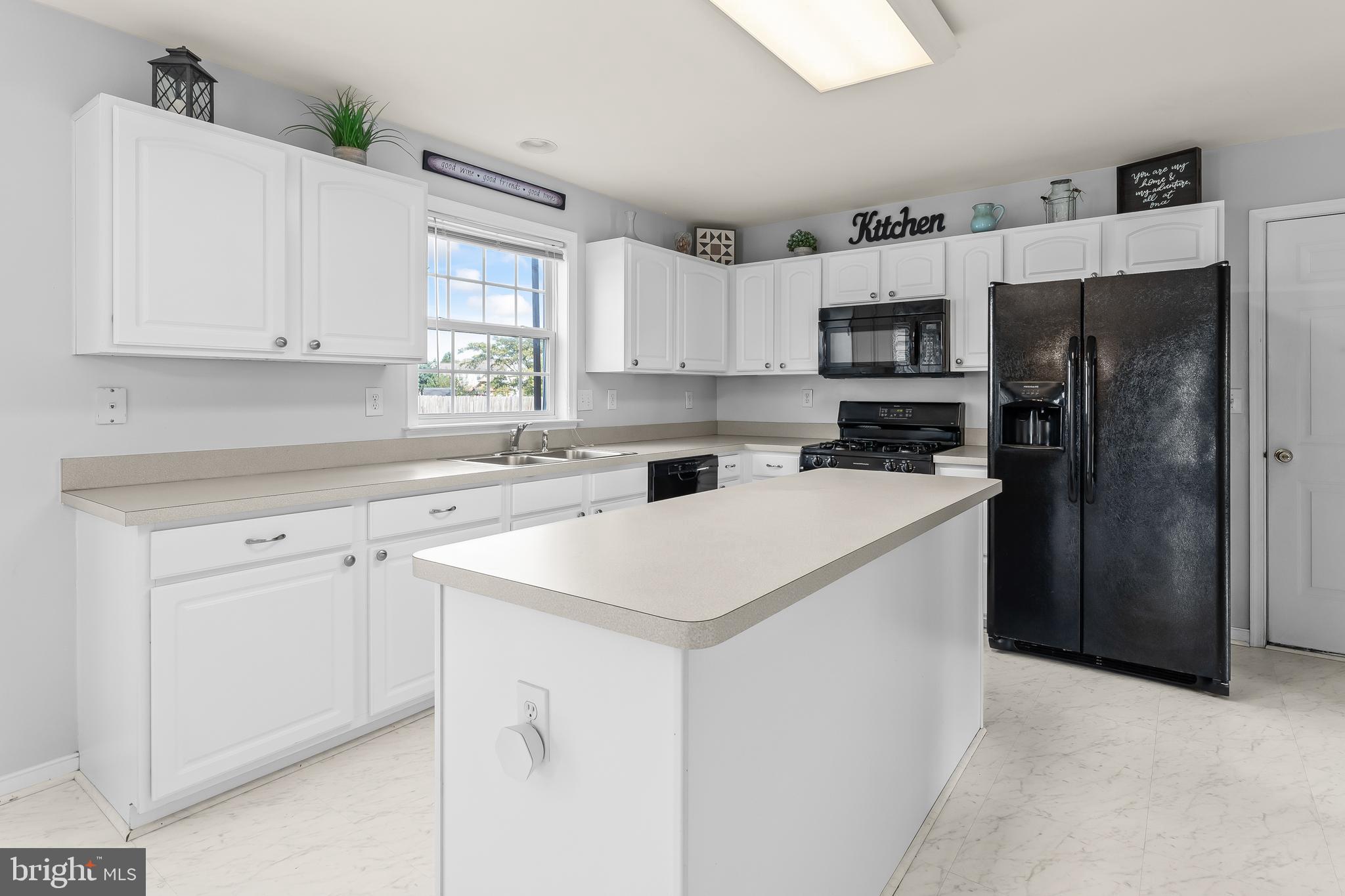 MAPLE GROVE - Residential