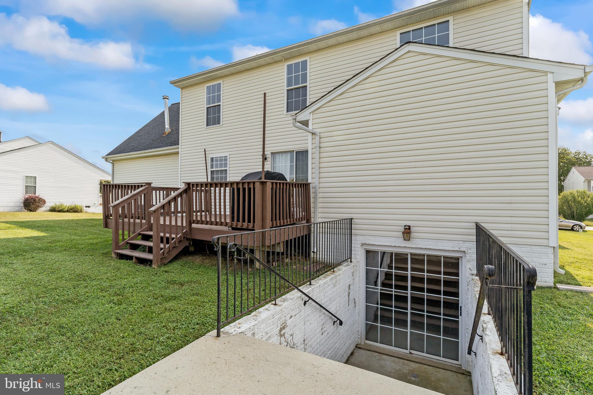 MAPLE GROVE - Residential