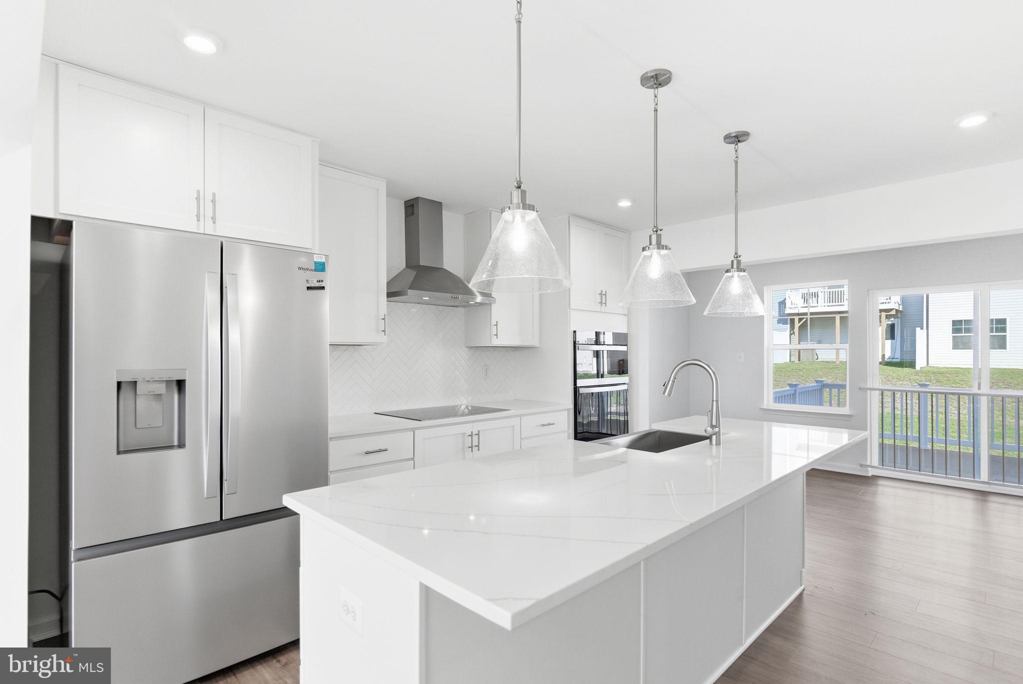 KING'S CROSSING - Residential