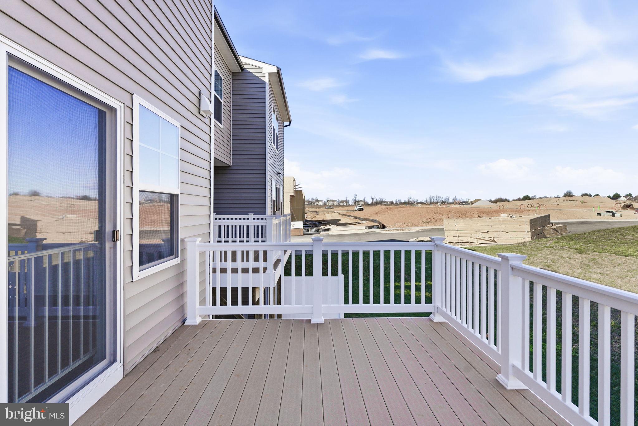 KING'S CROSSING - Residential