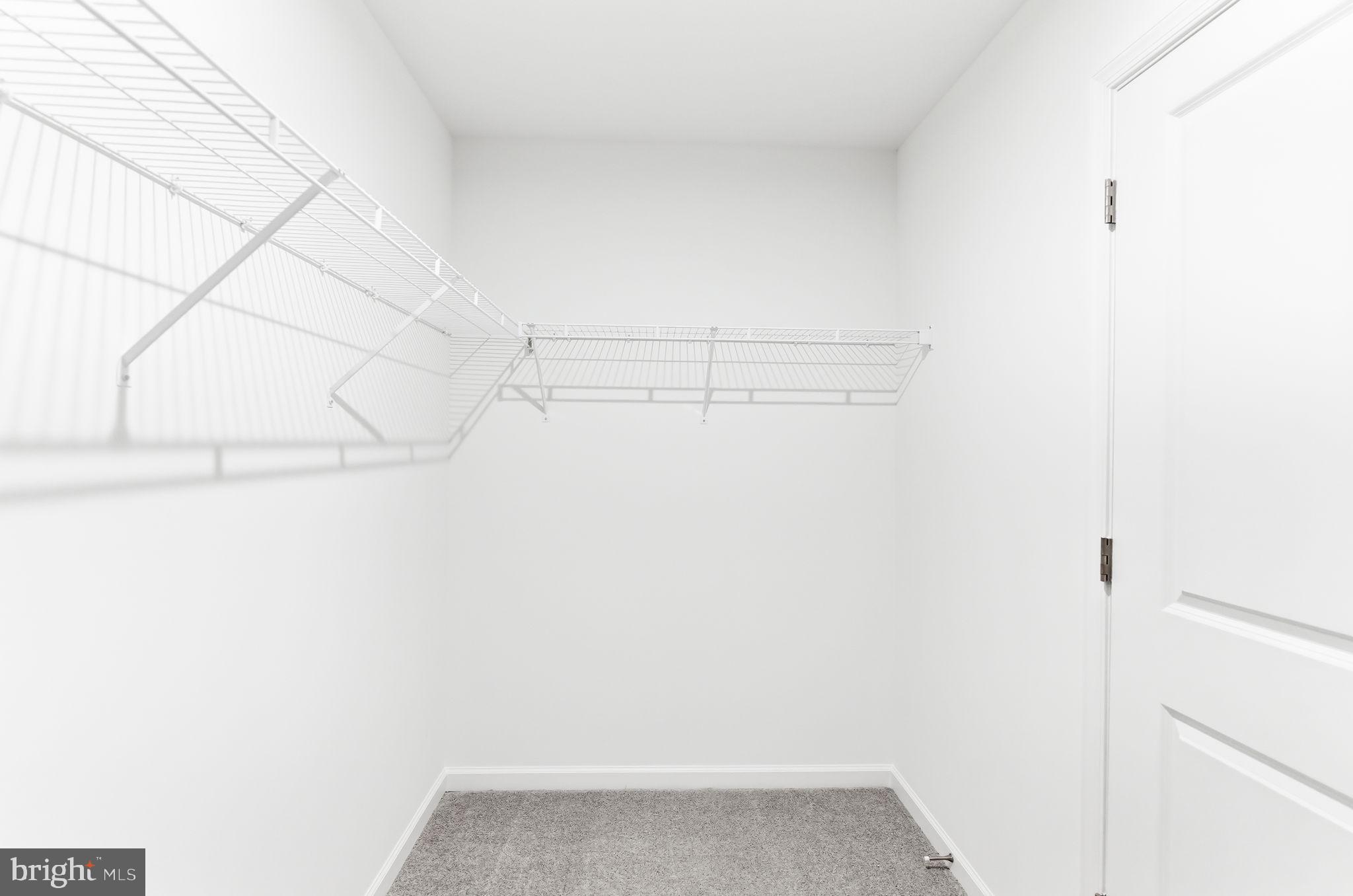 KING'S CROSSING - Residential