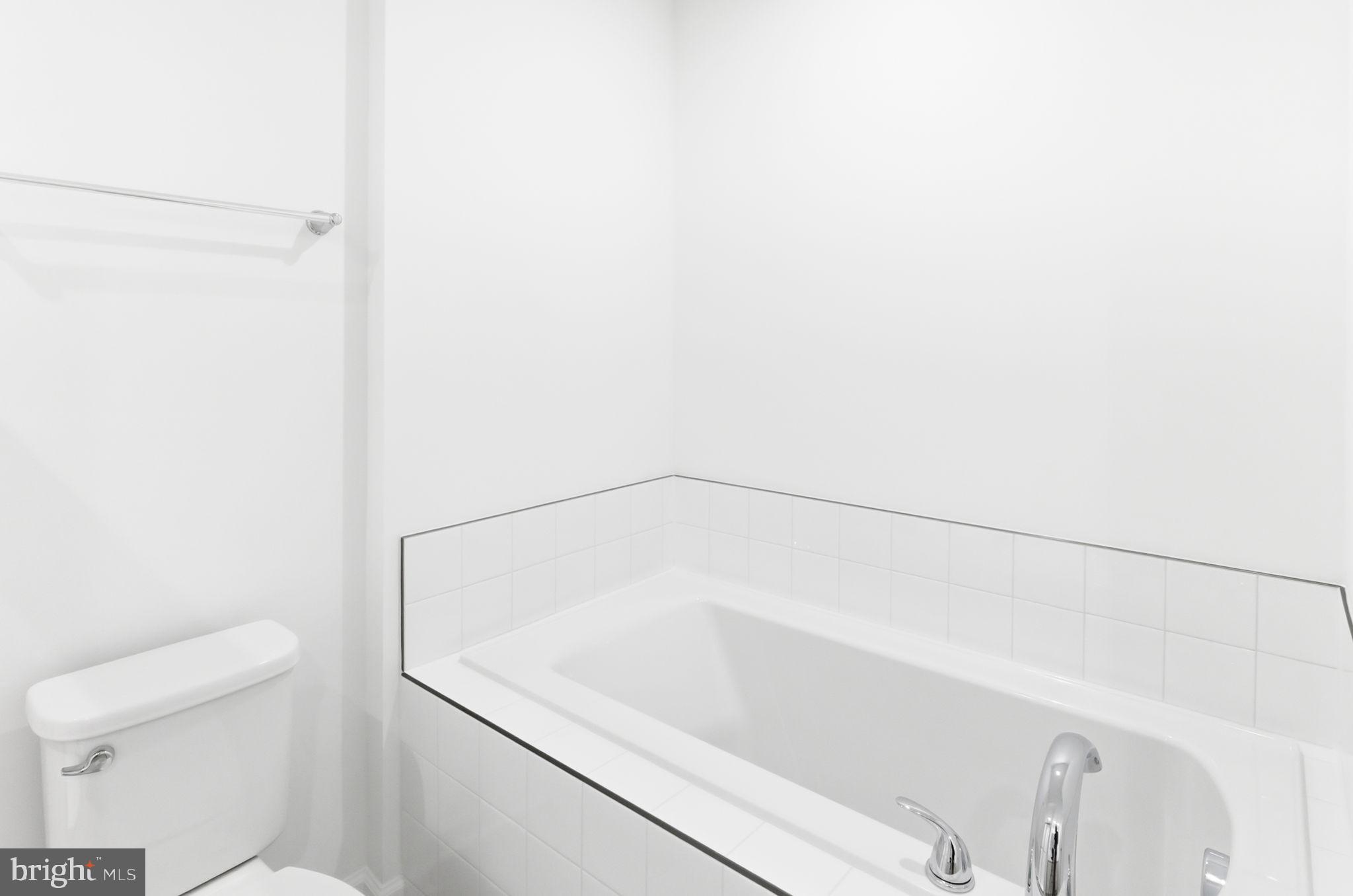 KING'S CROSSING - Residential