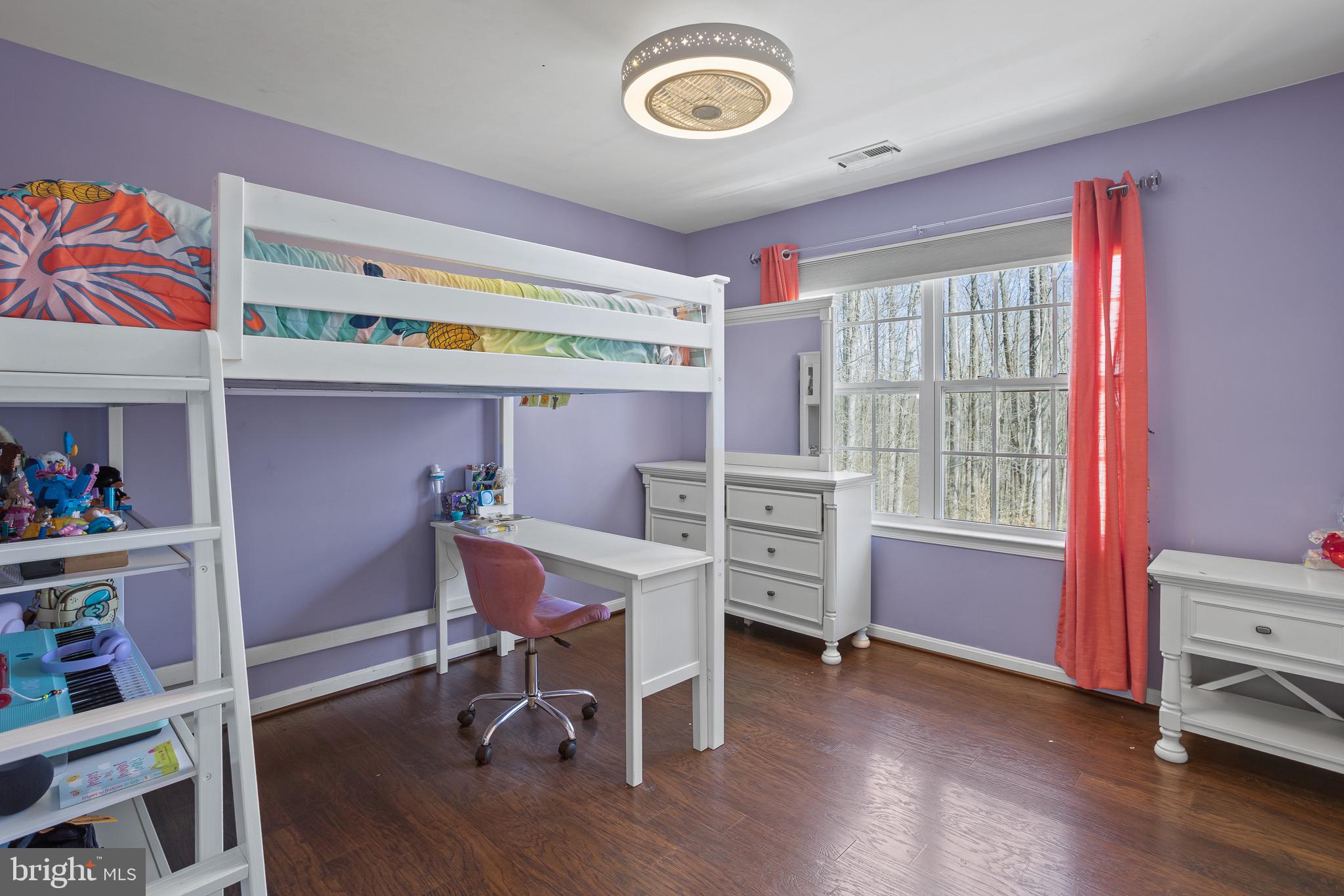 HOLBROOK ESTATES - Residential