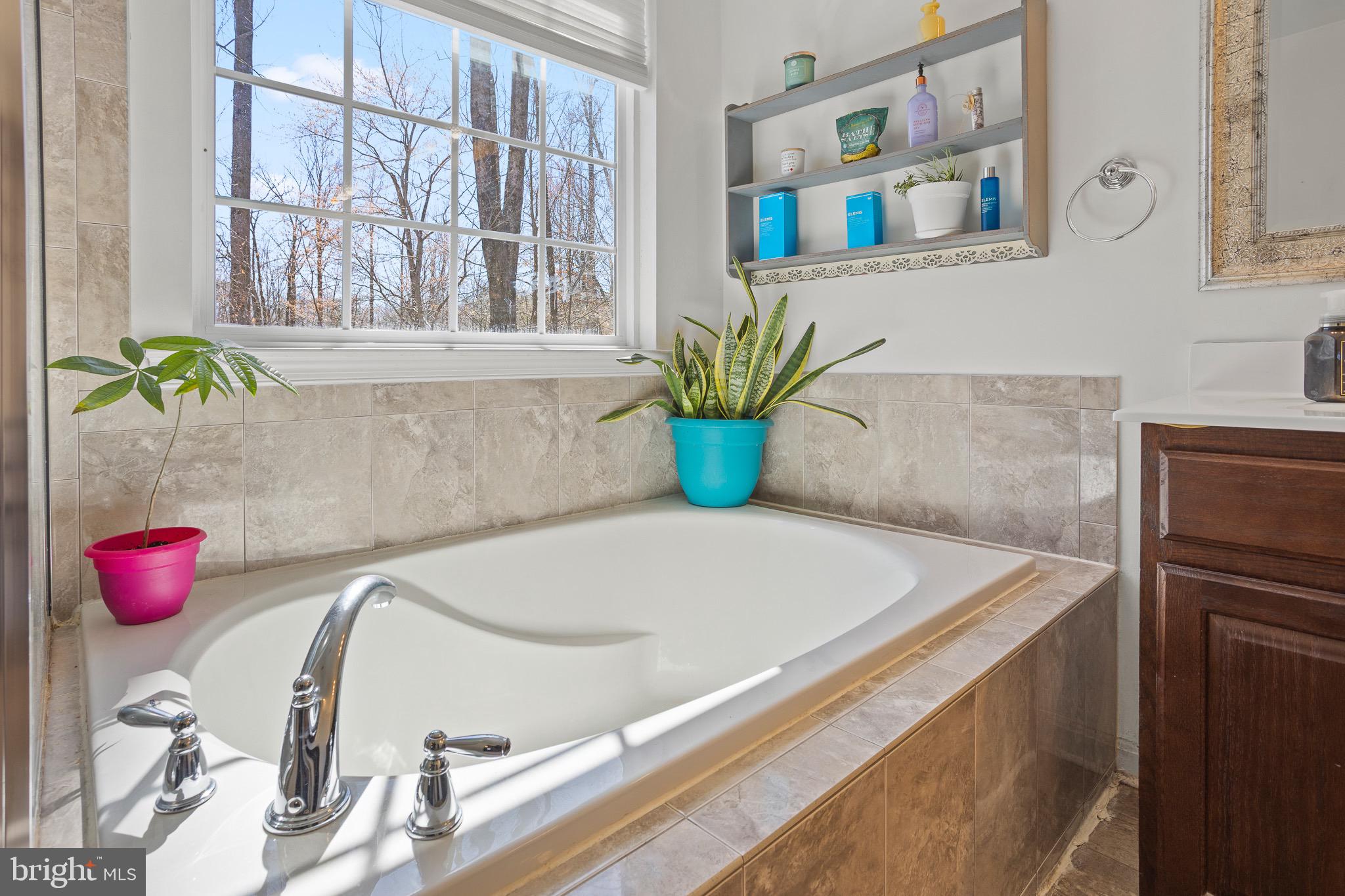 HOLBROOK ESTATES - Residential