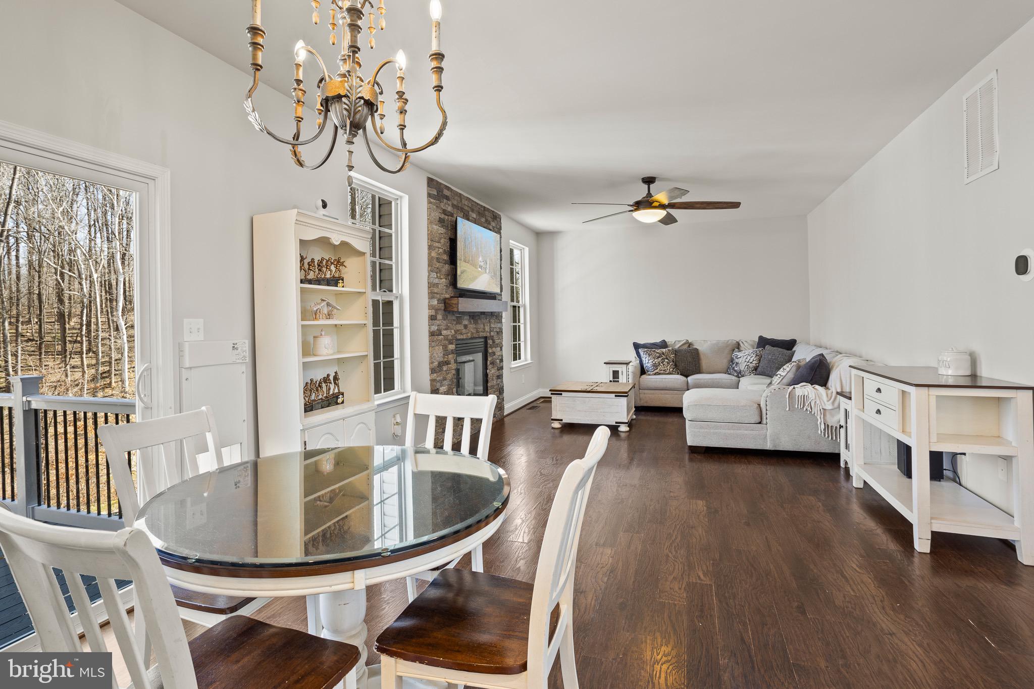 HOLBROOK ESTATES - Residential