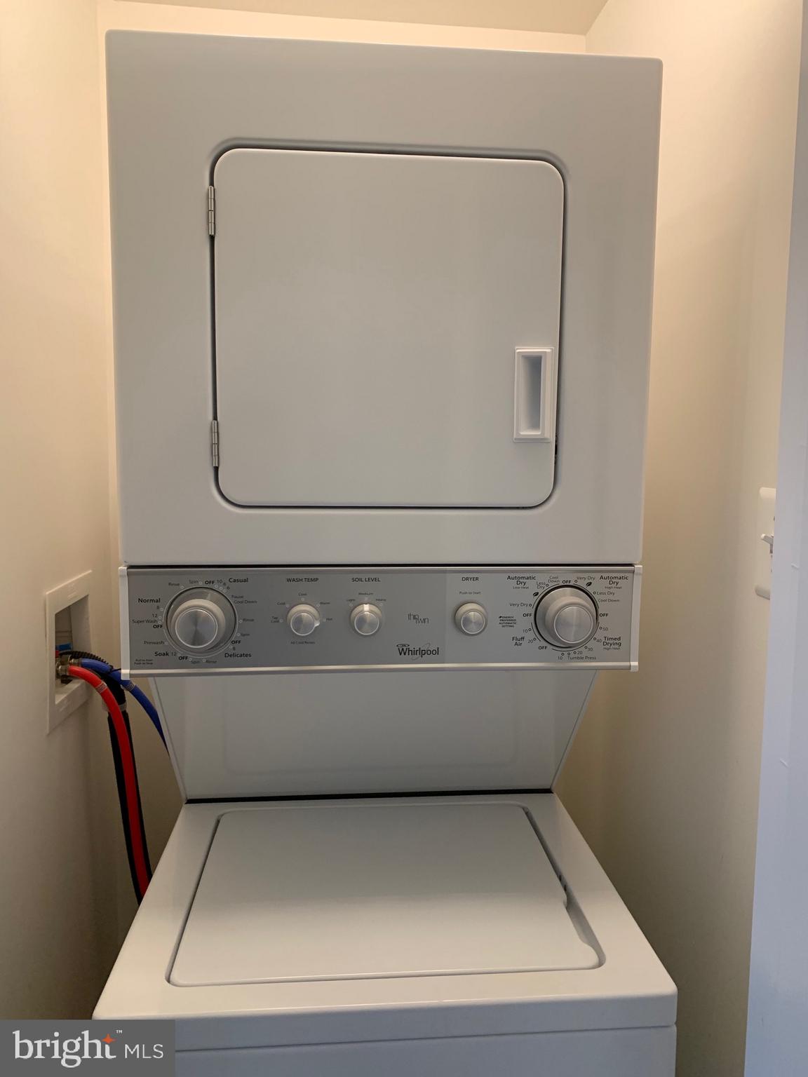 URBANA HIGHLANDS - Residential Lease