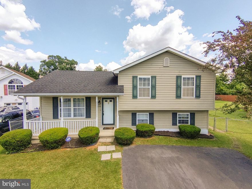 Here is your opportunity to own a home that can be returned to a 3 bedroom home with room to add that 4th or 5th bedroom.  Everything in this home has been meticulously cared for.  Most everything has been upgraded or replaced in the last 10 years.  The beautiful, private, fenced back yard can hold endless family gatherings or just your own quiet time.

updates:

2015  Lennox Heat Pump, Roof, Floors, kitchen appliances
2017 Washer Dryer

more photos to come