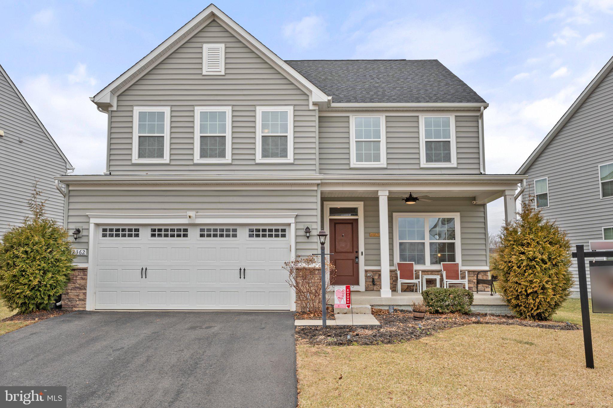 MAY'S QUARTER - Residential