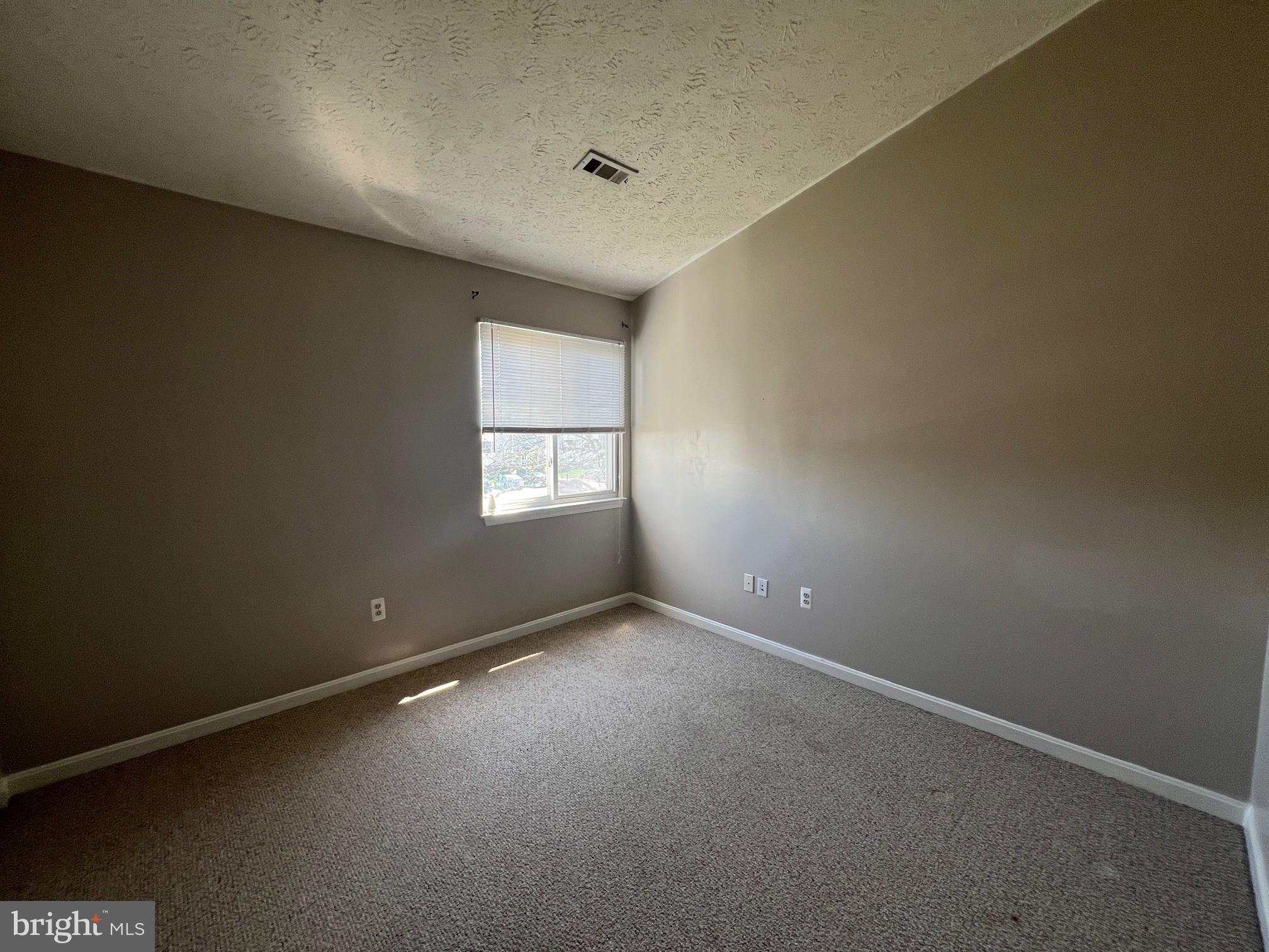 OLD FARM STATION - Residential Lease