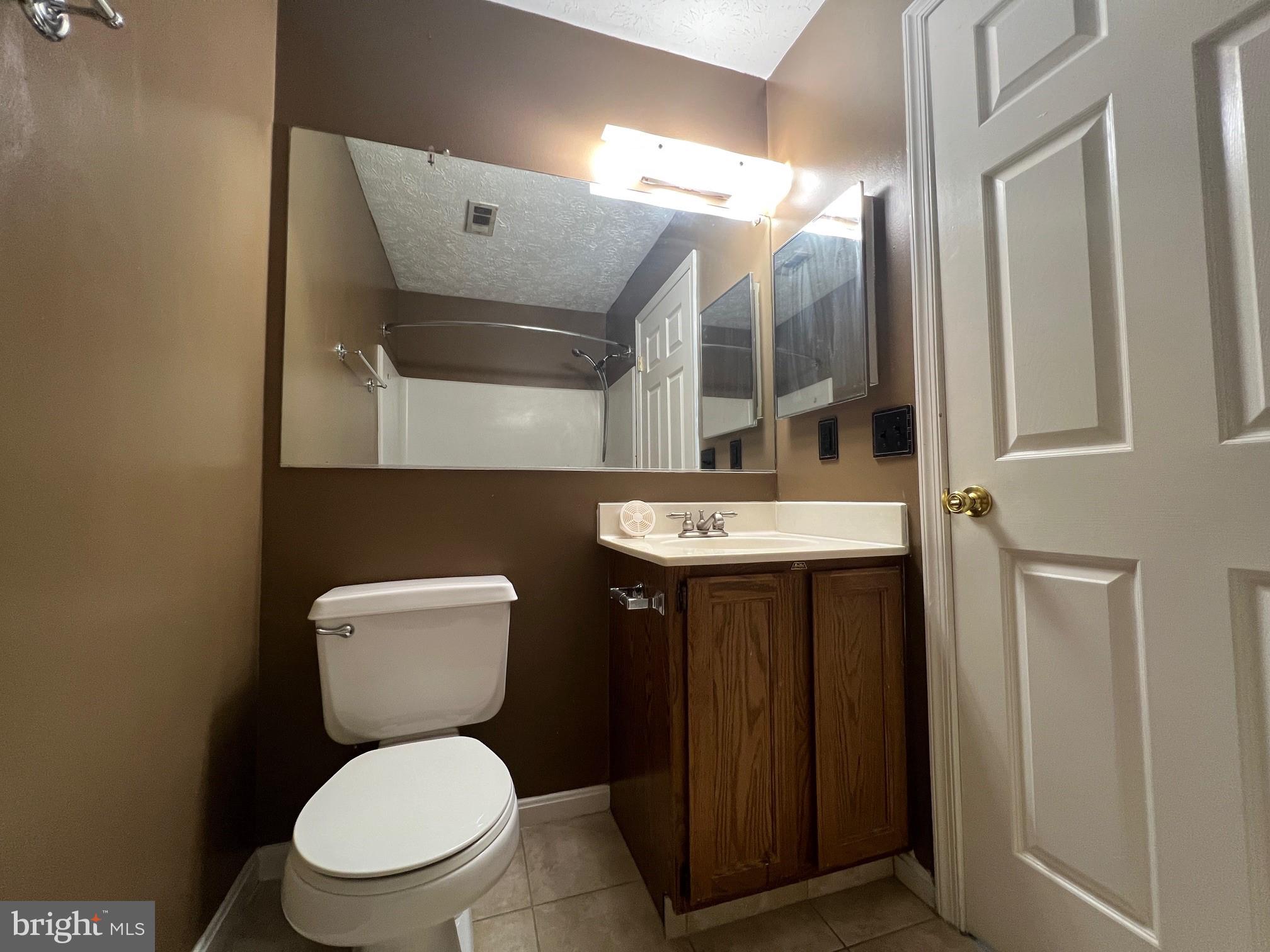 OLD FARM STATION - Residential Lease