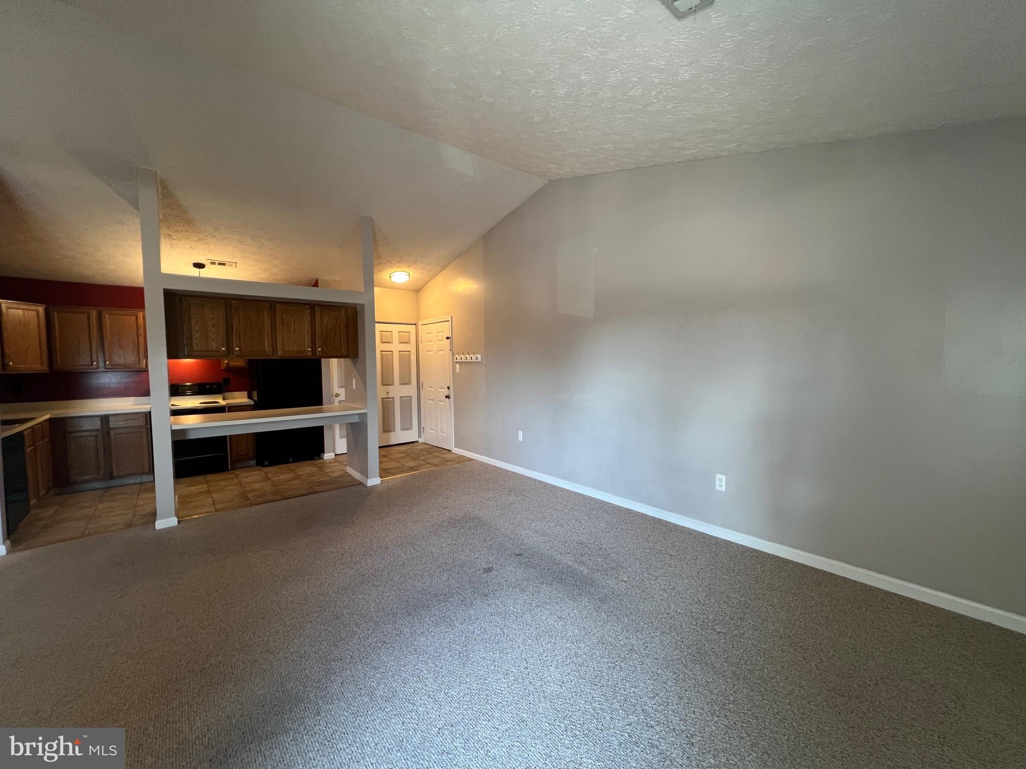 OLD FARM STATION - Residential Lease