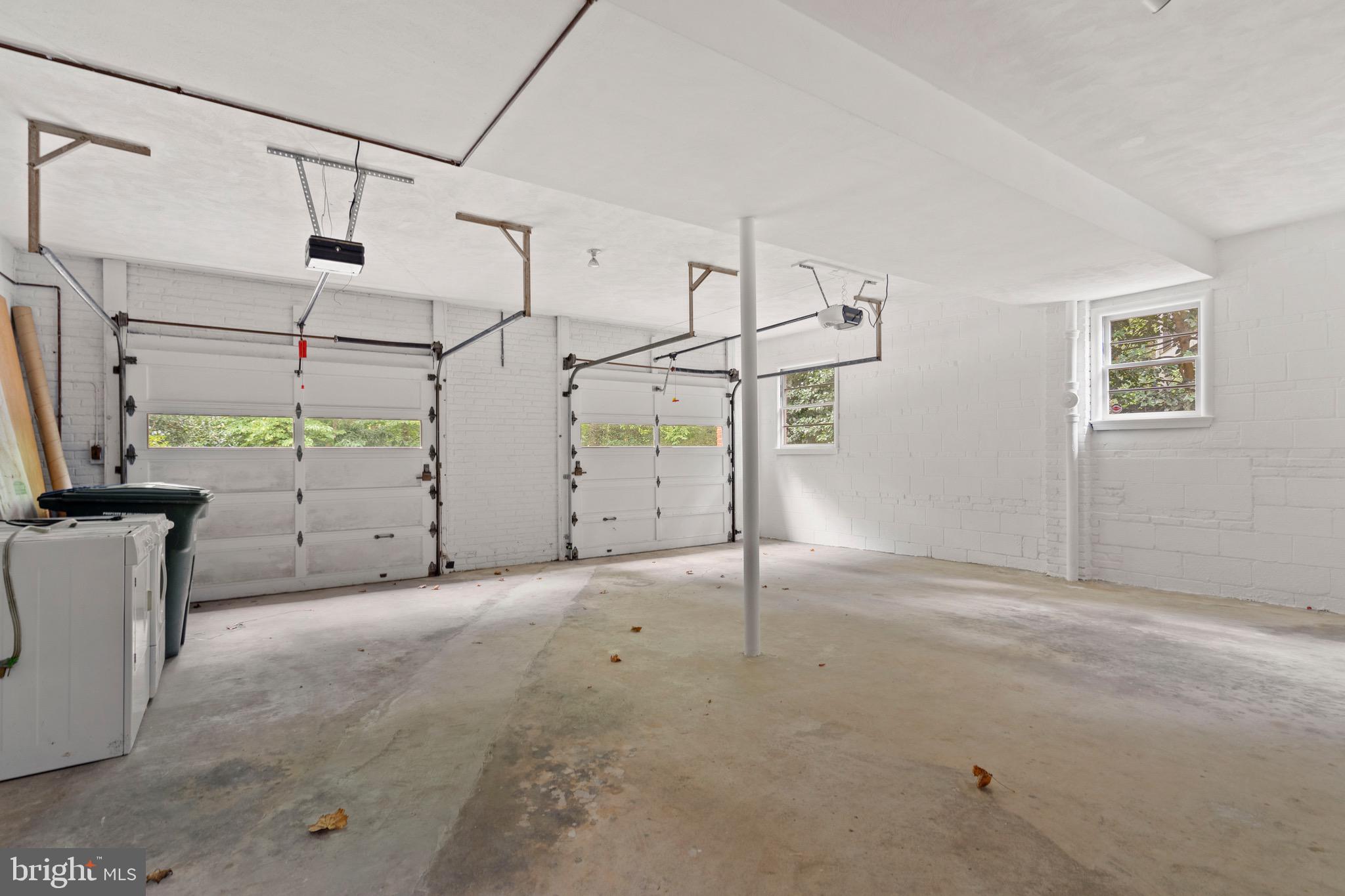 BELLEVUE FOREST - Residential