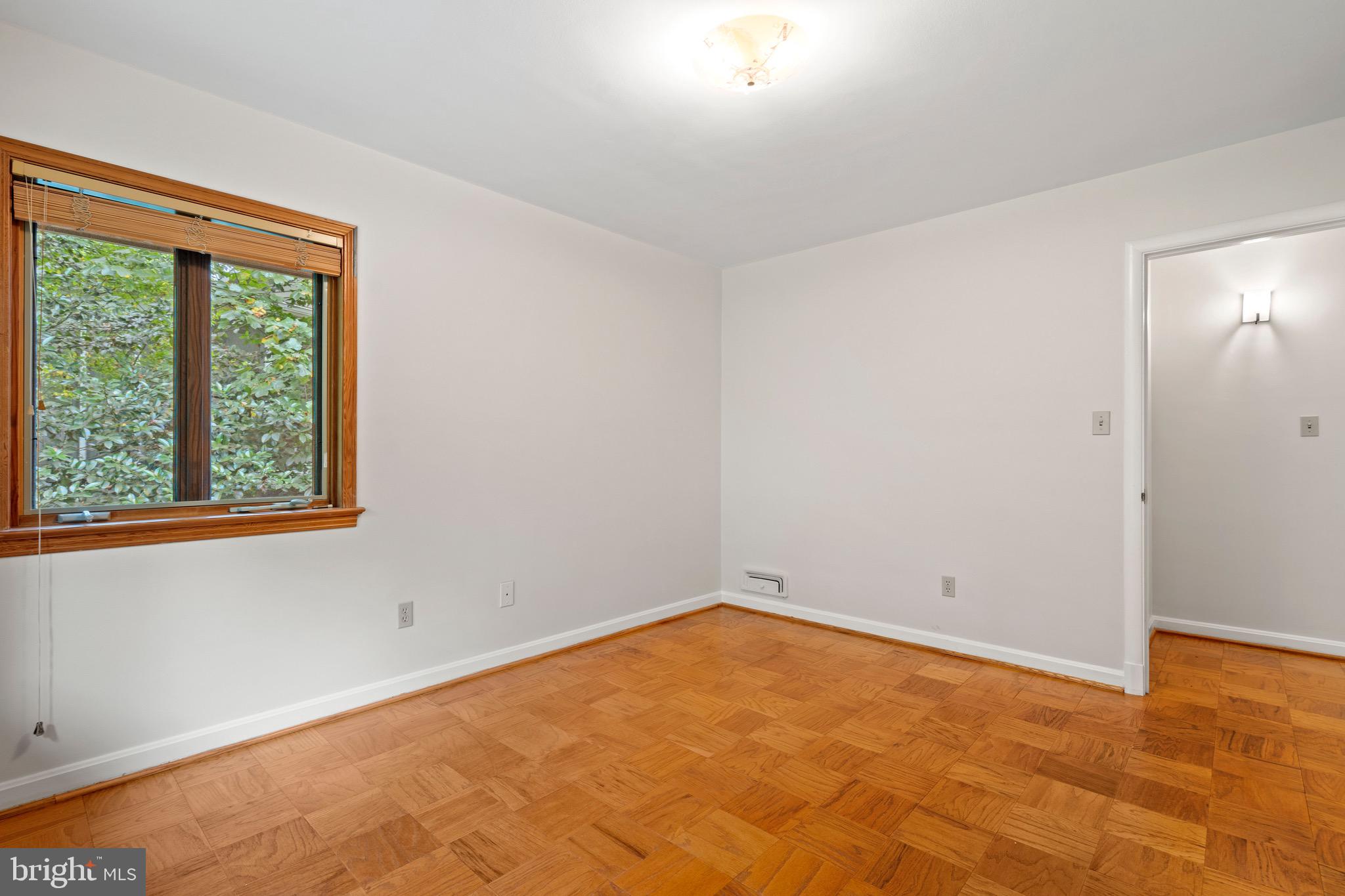 BELLEVUE FOREST - Residential