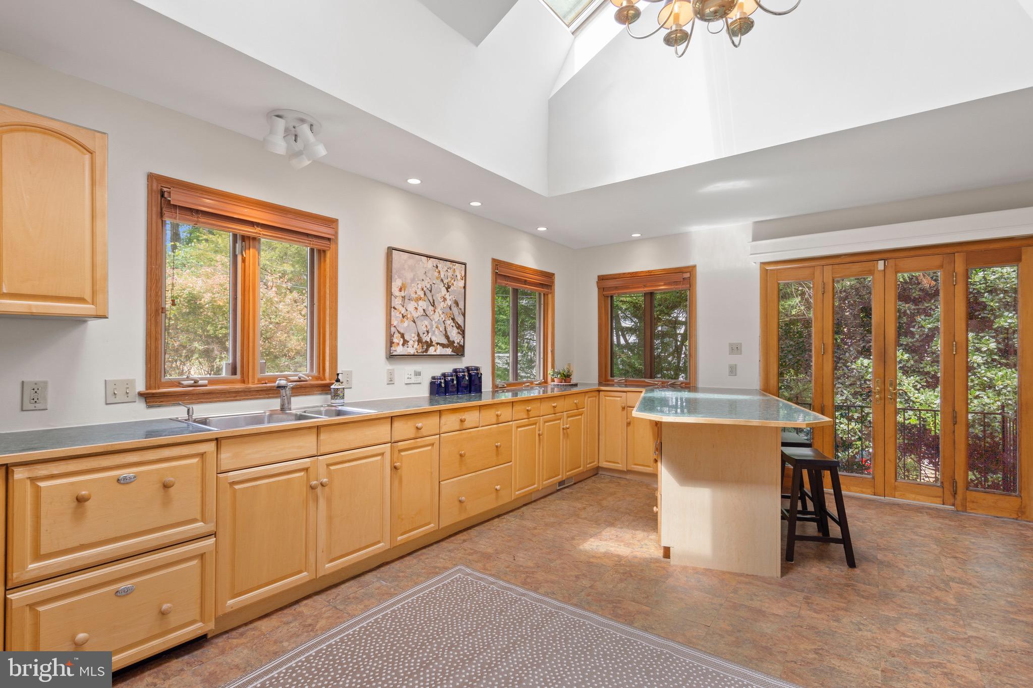 BELLEVUE FOREST - Residential