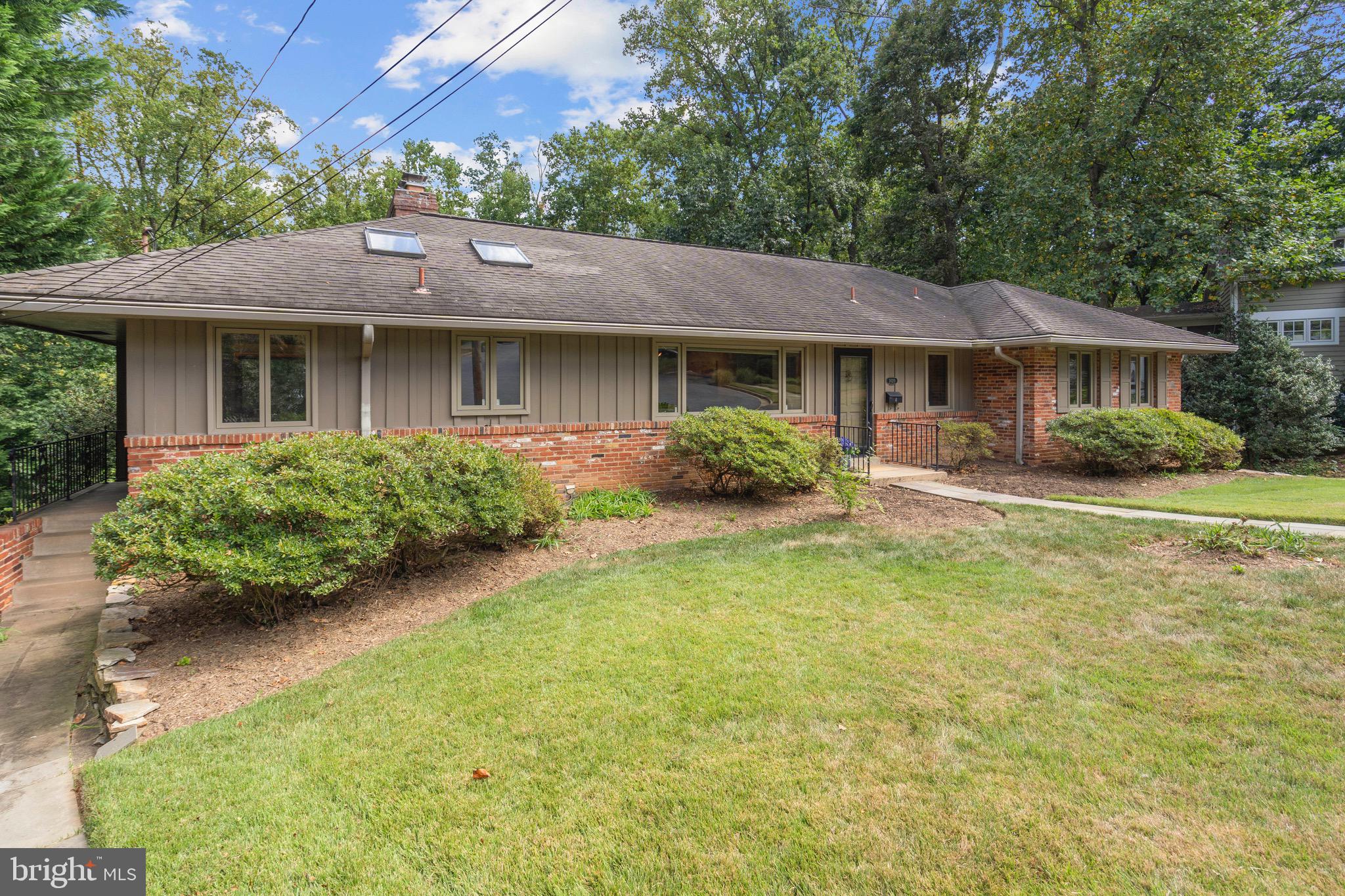 BELLEVUE FOREST - Residential