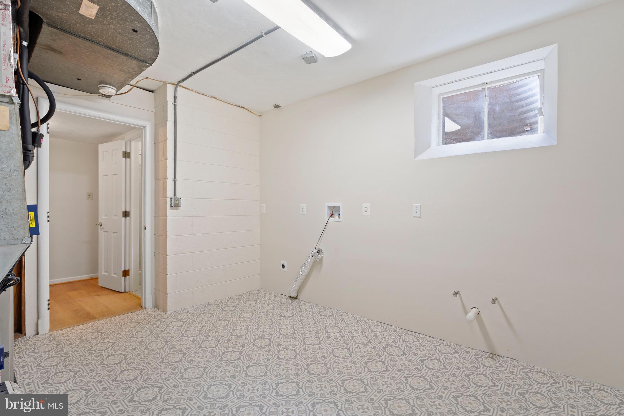 BELLEVUE FOREST - Residential